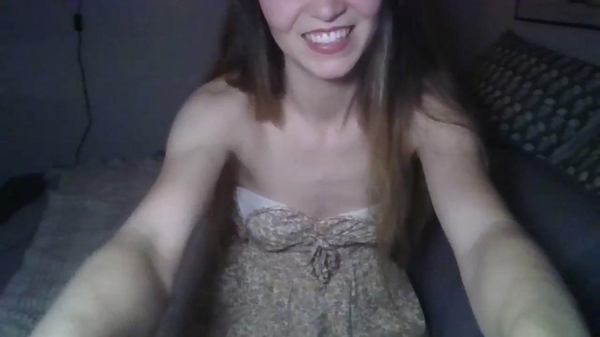 Gallery image thumbnail from TayTime's myfreecams stream on, 11/08/2023, 03:44 image 13 of 20