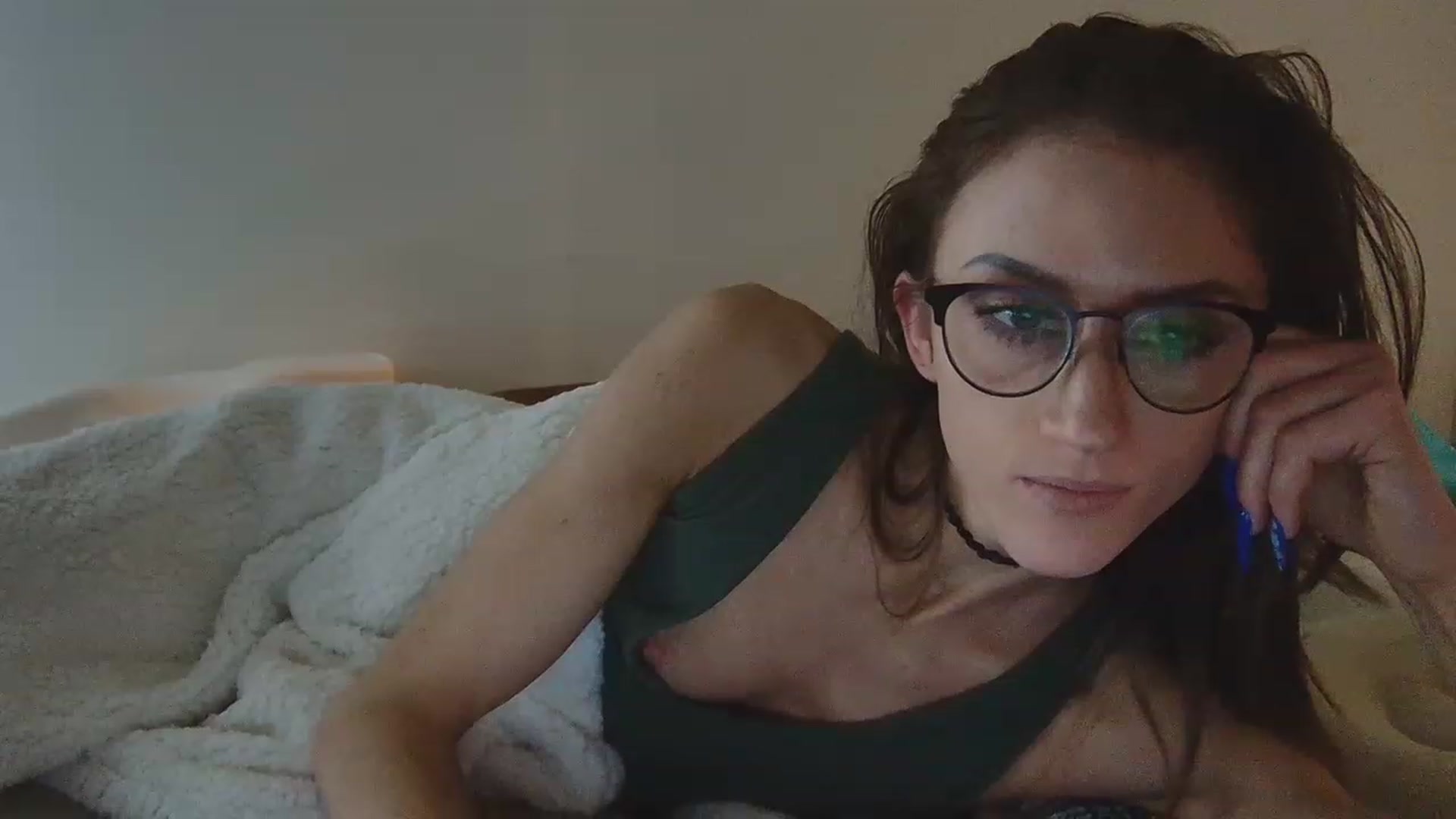 Gallery image thumbnail from Tayforceone's myfreecams stream on, 01/12/2023, 08:10 image 18 of 20