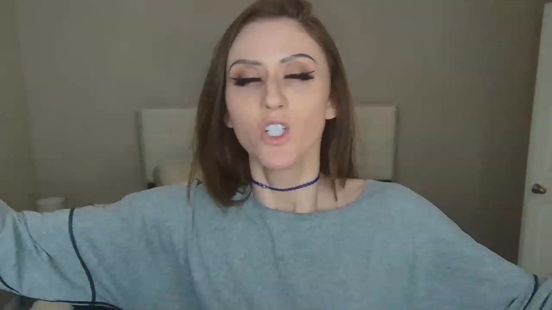 Gallery image thumbnail from Tayforceone's myfreecams stream on, 03/23/2023, 05:28 image 9 of 20