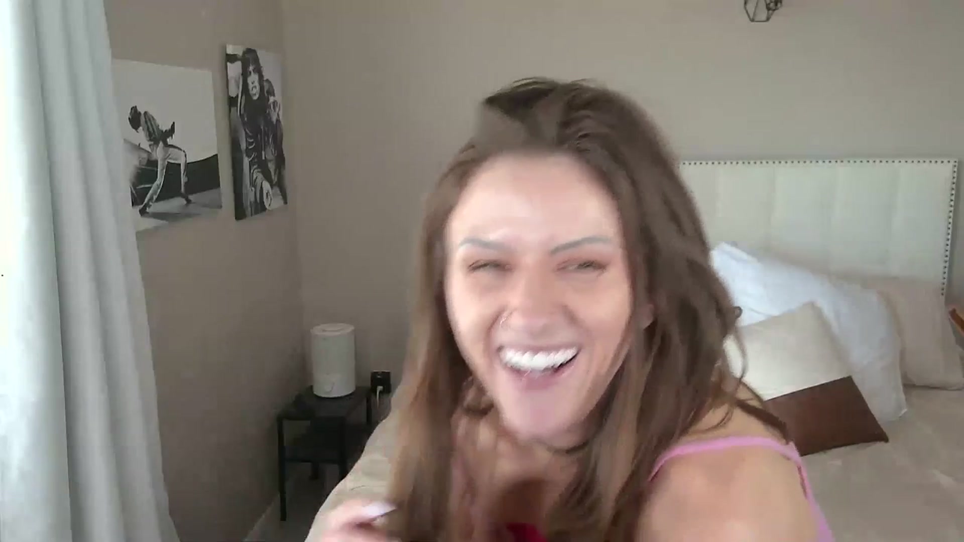 Gallery image thumbnail from Tayforceone's myfreecams stream on, 06/17/2023, 23:12 image 11 of 20