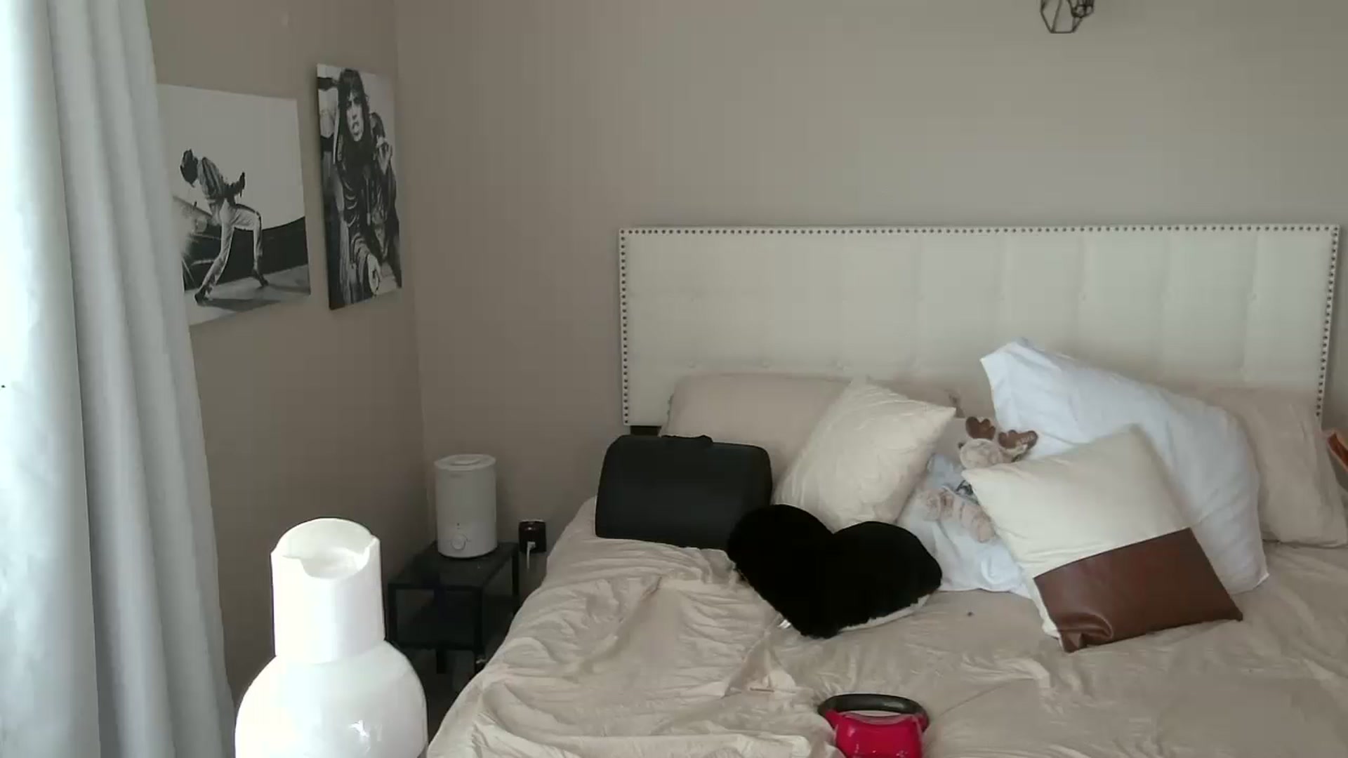 Gallery image thumbnail from Tayforceone's myfreecams stream on, 06/17/2023, 23:12 image 6 of 20