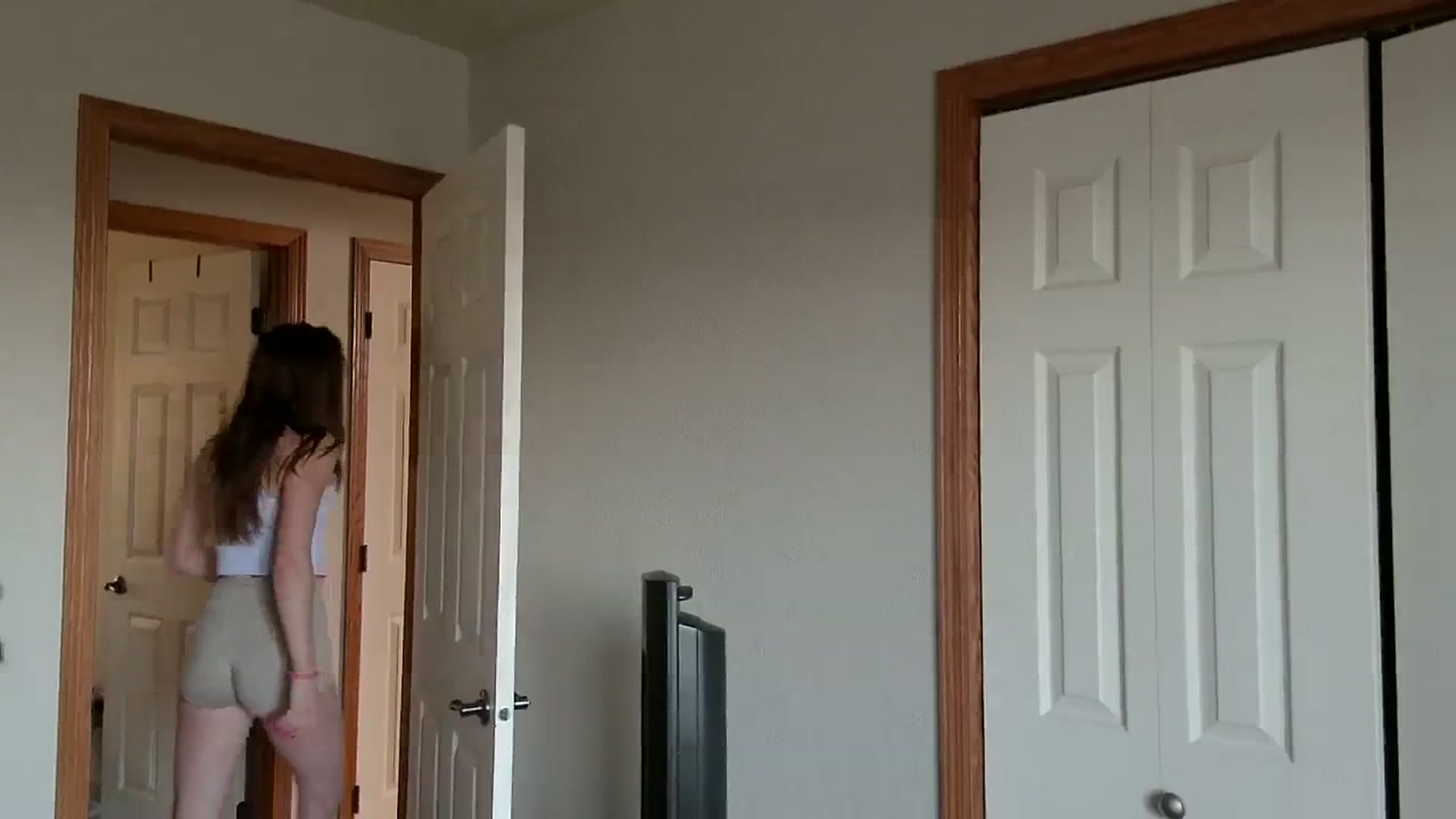 Gallery image thumbnail from Tayforceone's myfreecams stream on, 09/13/2023, 24:15 image 11 of 20