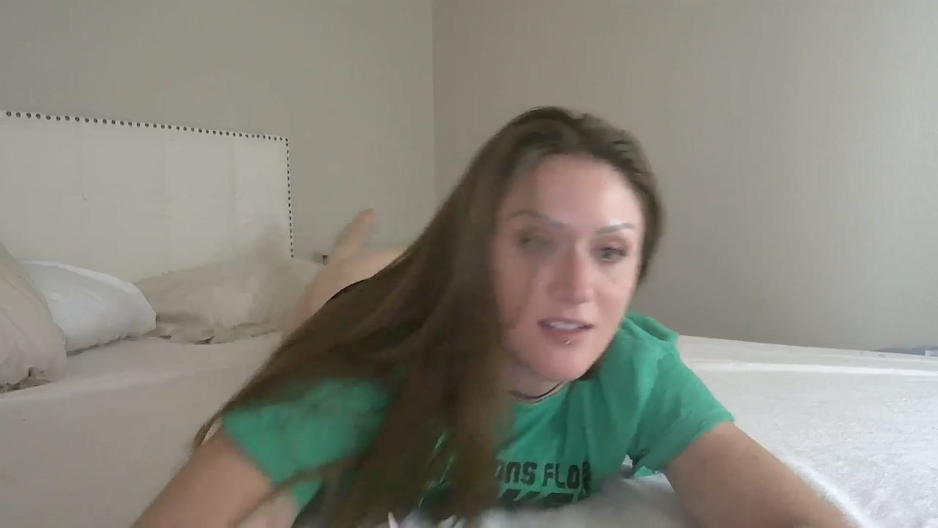 Gallery image thumbnail from Tayforceone's myfreecams stream on, 09/19/2023, 07:33 image 7 of 20