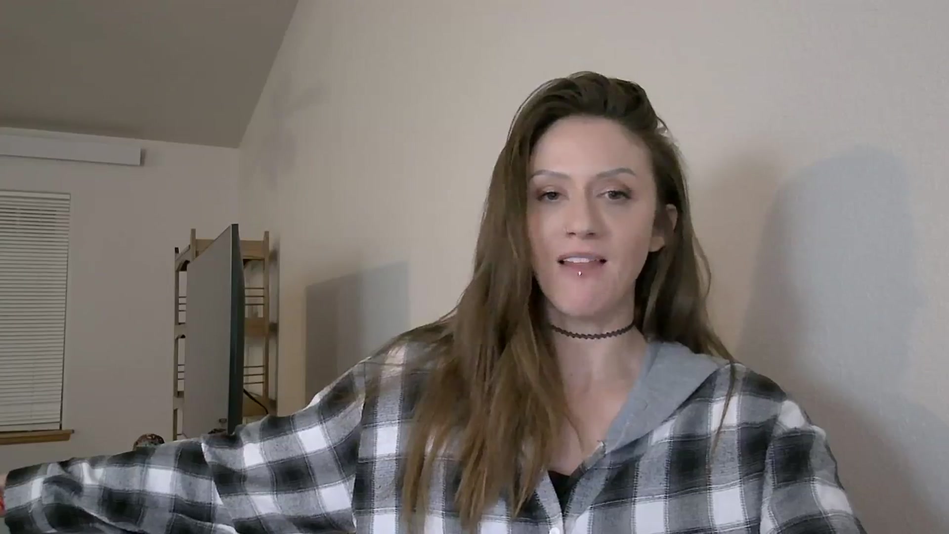 Gallery image thumbnail from Tayforceone's myfreecams stream on, 10/09/2023, 05:37 image 6 of 20