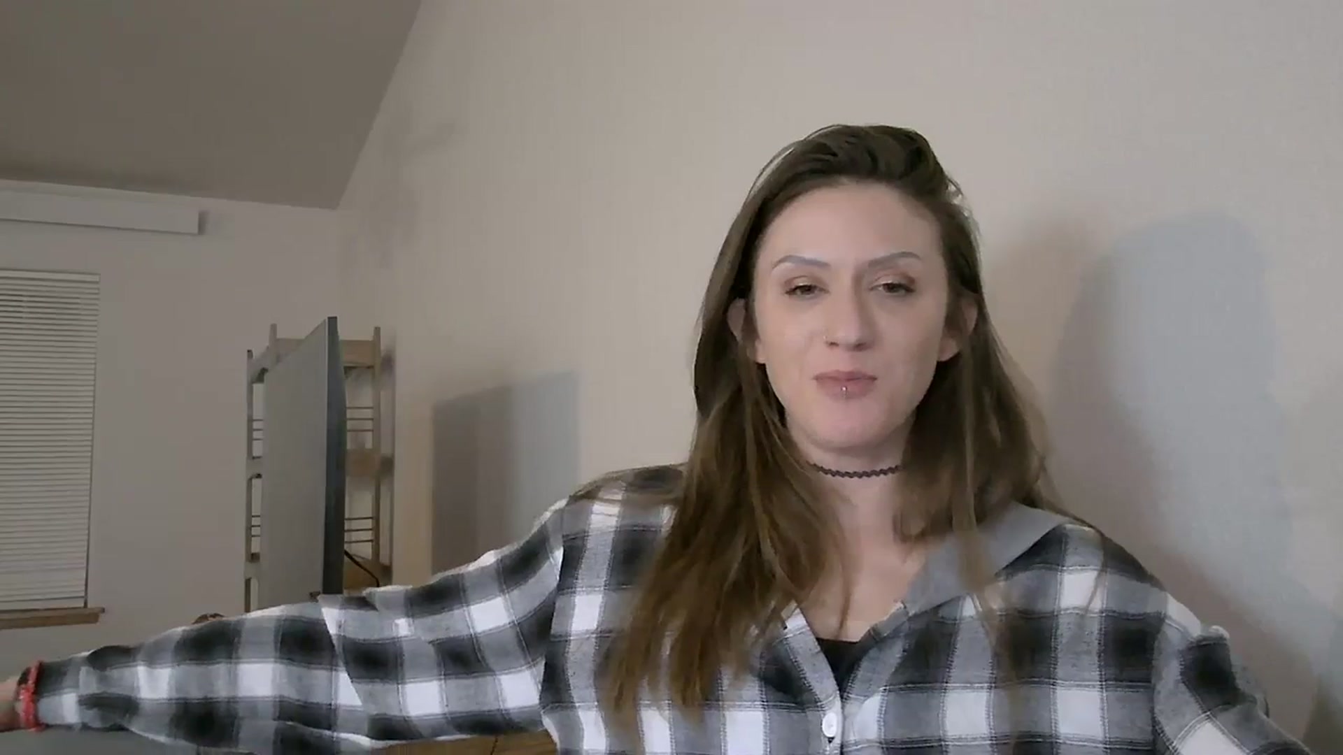 Gallery image thumbnail from Tayforceone's myfreecams stream on, 10/09/2023, 05:37 image 7 of 20