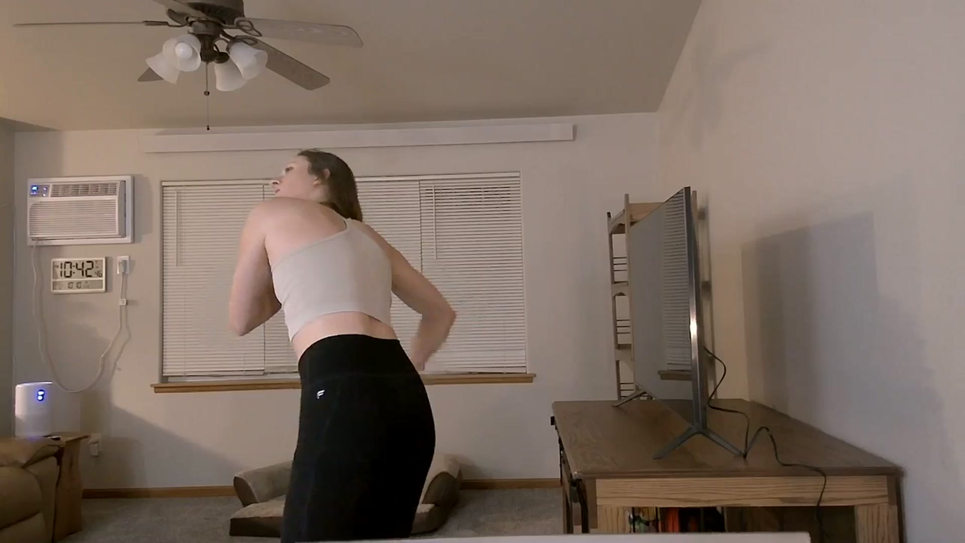 Gallery image thumbnail from Tayforceone's myfreecams stream on, 10/11/2023, 05:35 image 7 of 20