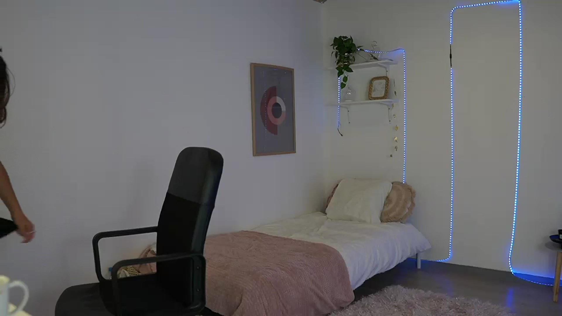 Gallery image thumbnail from Tayleee_Wood's myfreecams stream on, 10/08/2023, 09:49 image 9 of 20