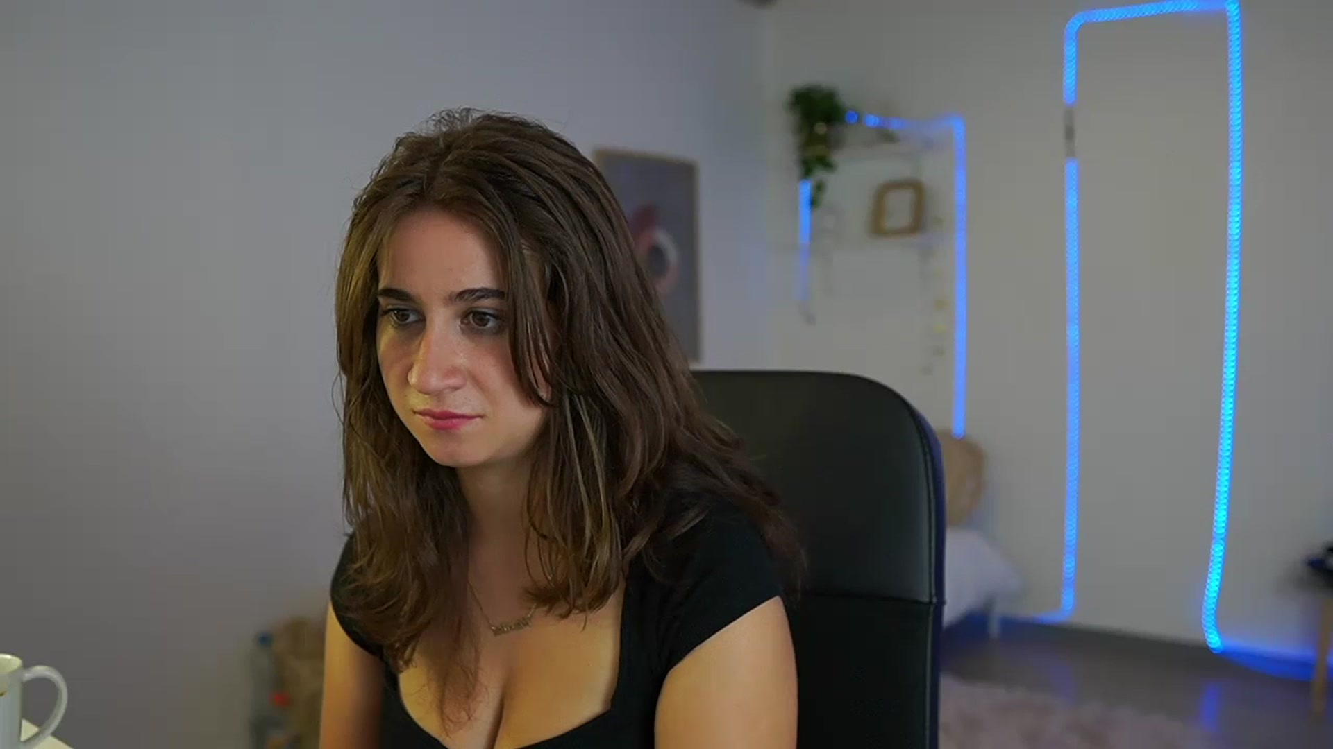 Gallery image thumbnail from Tayleee_Wood's myfreecams stream on, 10/08/2023, 10:48 image 14 of 20