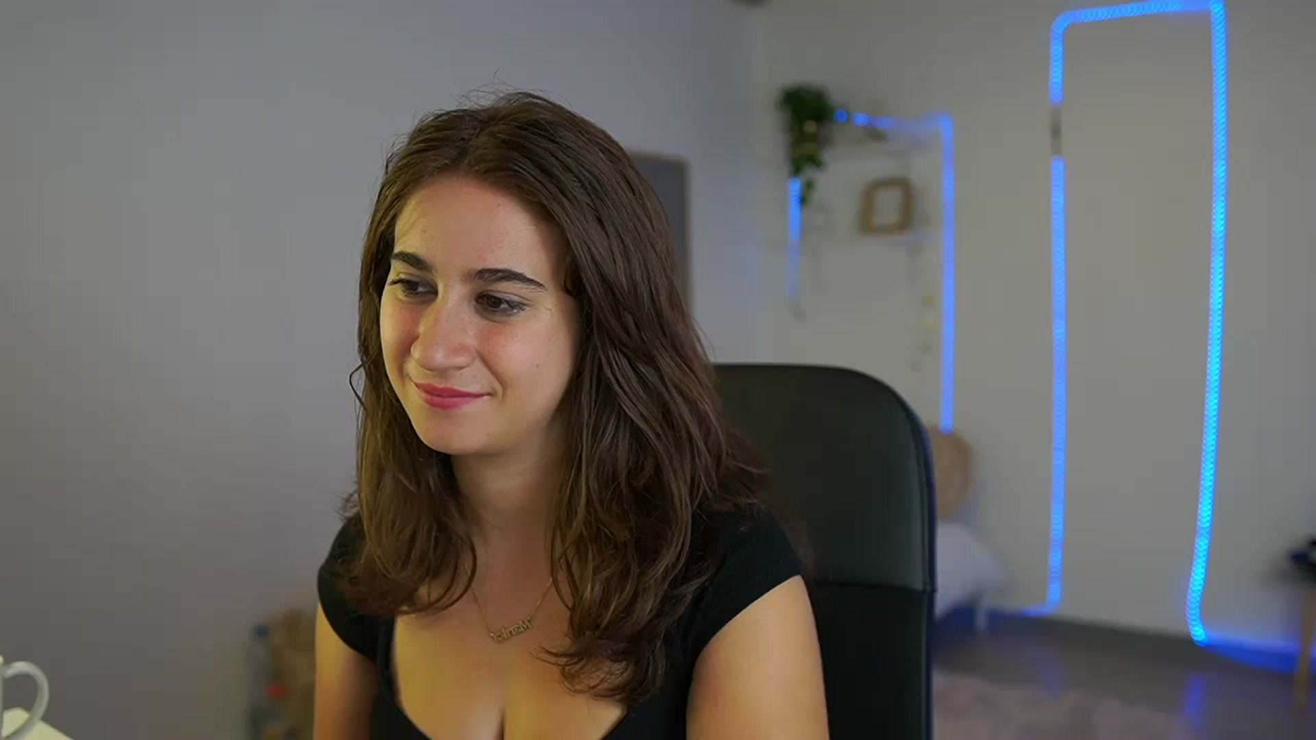 Gallery image thumbnail from Tayleee_Wood's myfreecams stream on, 10/08/2023, 12:00 image 13 of 20