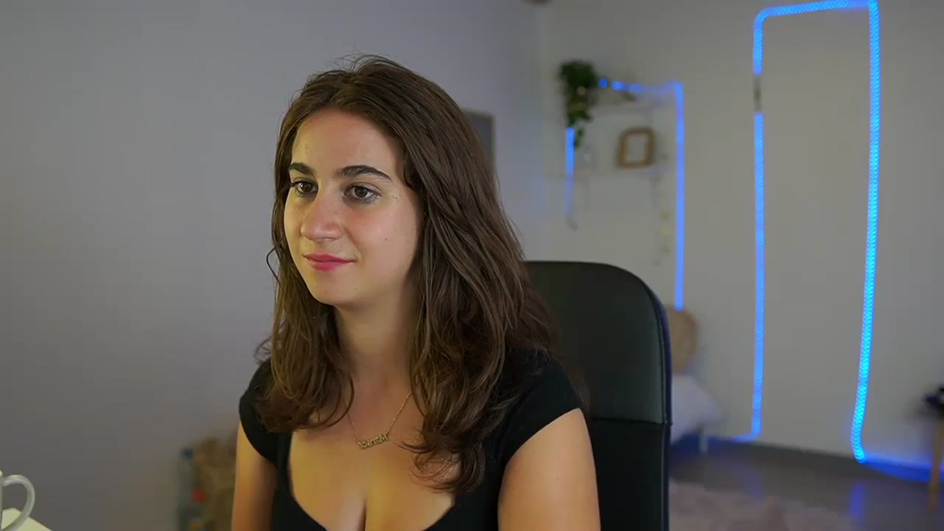 Gallery image thumbnail from Tayleee_Wood's myfreecams stream on, 10/08/2023, 12:00 image 12 of 20