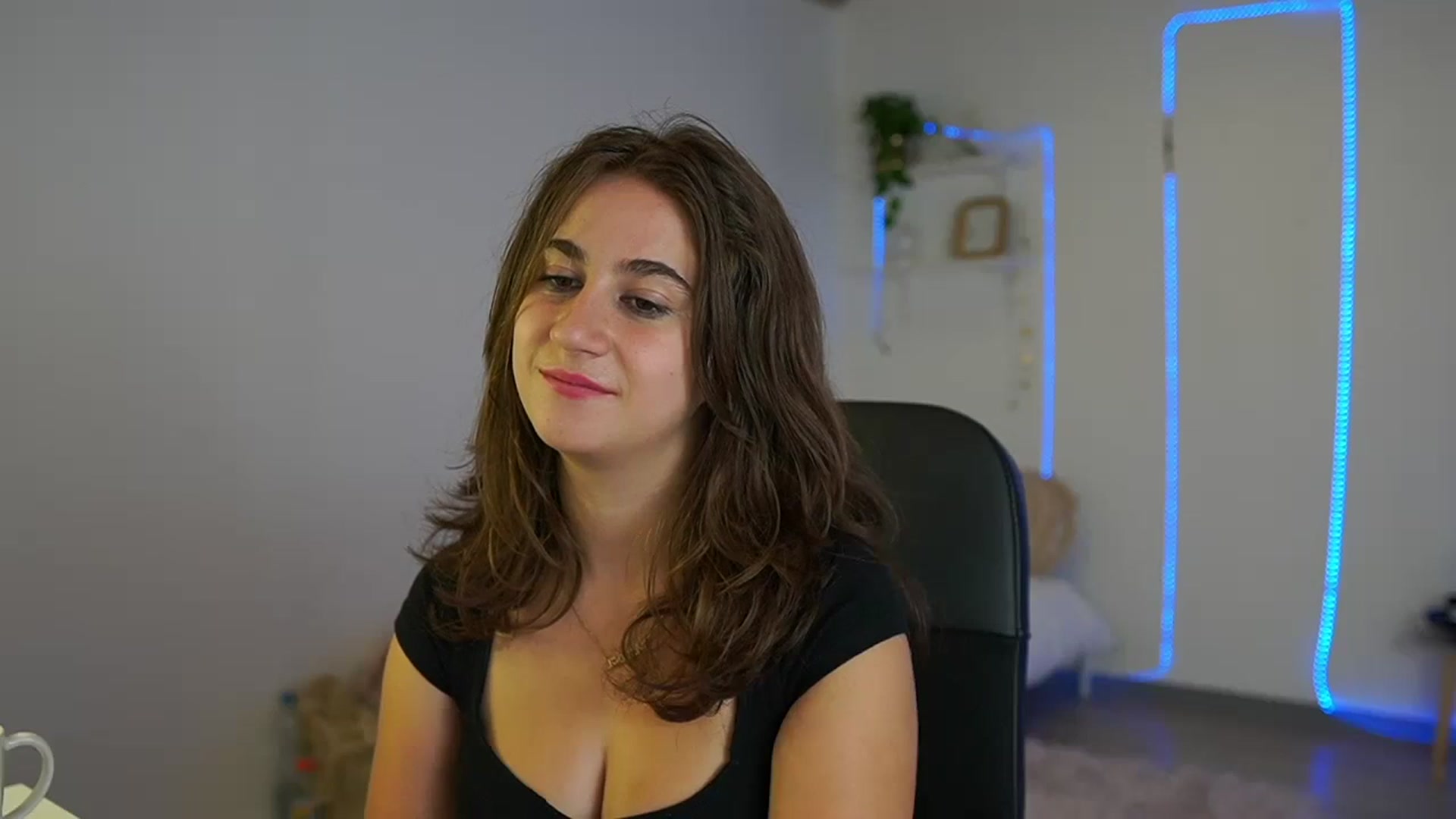 Gallery image thumbnail from Tayleee_Wood's myfreecams stream on, 10/08/2023, 12:00 image 6 of 20