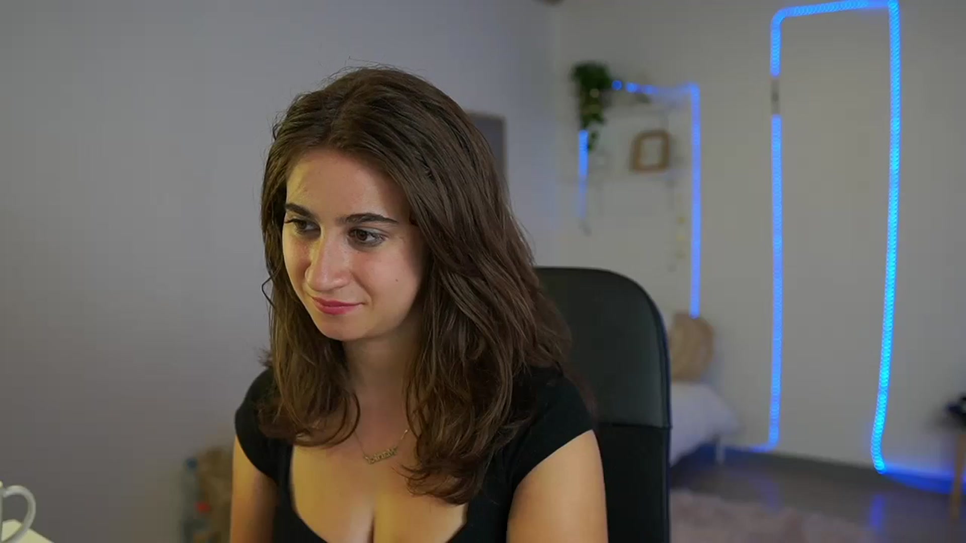 Gallery image thumbnail from Tayleee_Wood's myfreecams stream on, 10/08/2023, 12:00 image 15 of 20