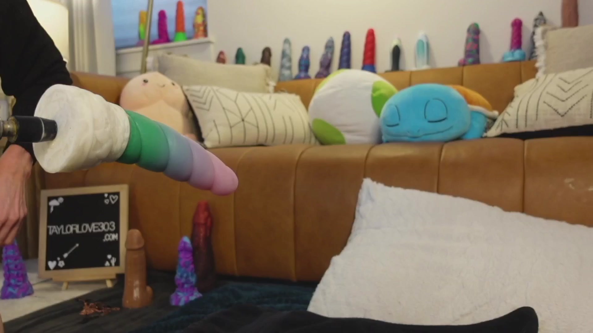 Gallery image thumbnail from TaylorLove303's myfreecams stream on, 05/09/2025, 14:56 image 13 of 20