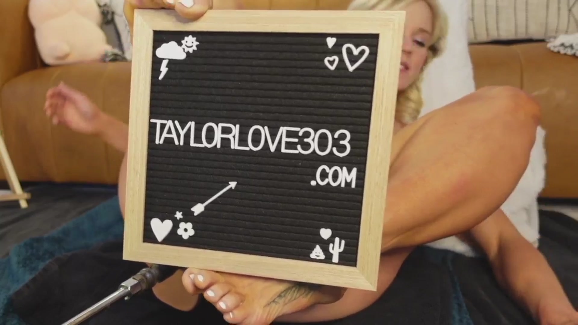 Gallery image thumbnail from TaylorLove303's myfreecams stream on, 05/14/2025, 14:20 image 20 of 20