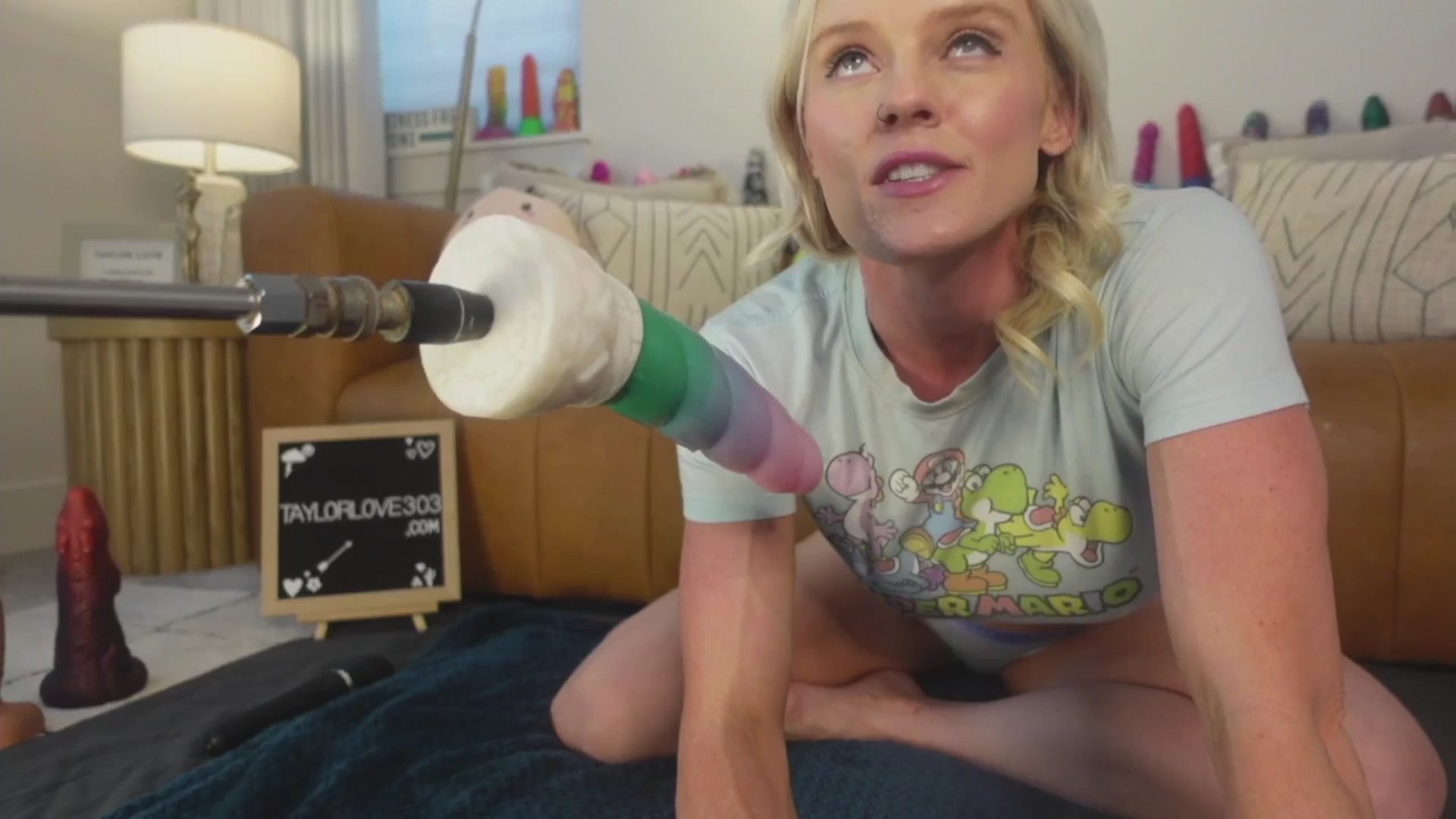 Gallery image thumbnail from TaylorLove303's myfreecams stream on, 06/24/2025, 19:46 image 1 of 20