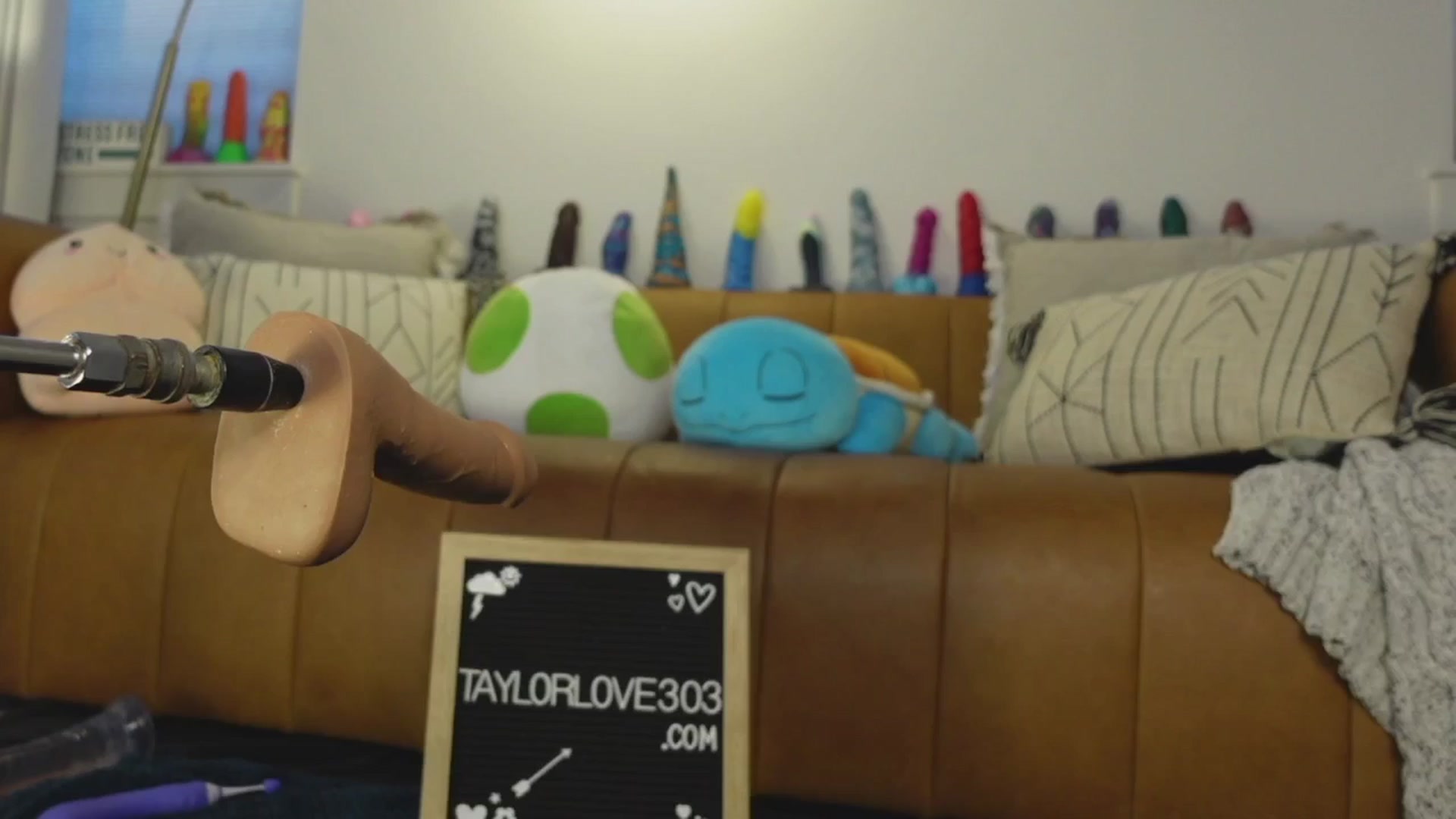Gallery image thumbnail from TaylorLove303's myfreecams stream on, 06/26/2025, 15:12 image 17 of 20