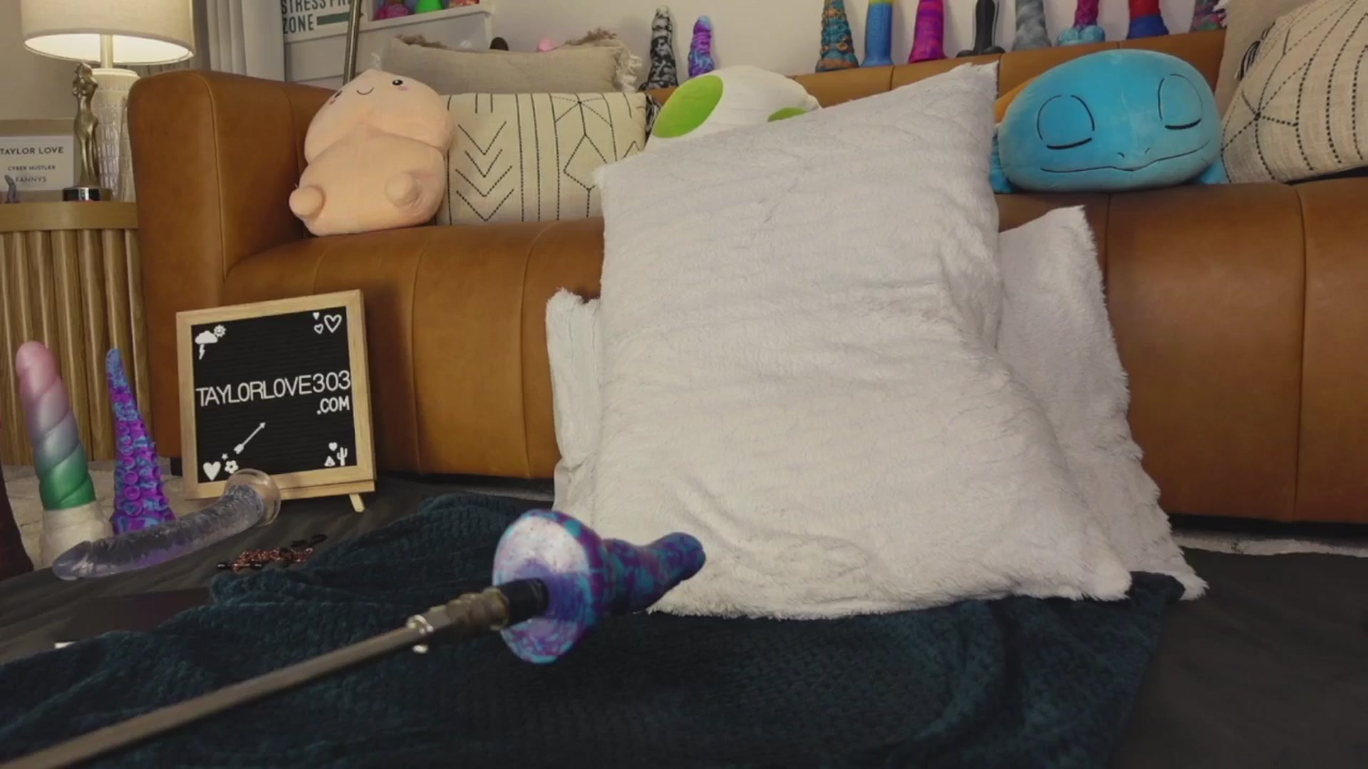 Gallery image thumbnail from TaylorLove303's myfreecams stream on, 06/28/2025, 15:16 image 11 of 20