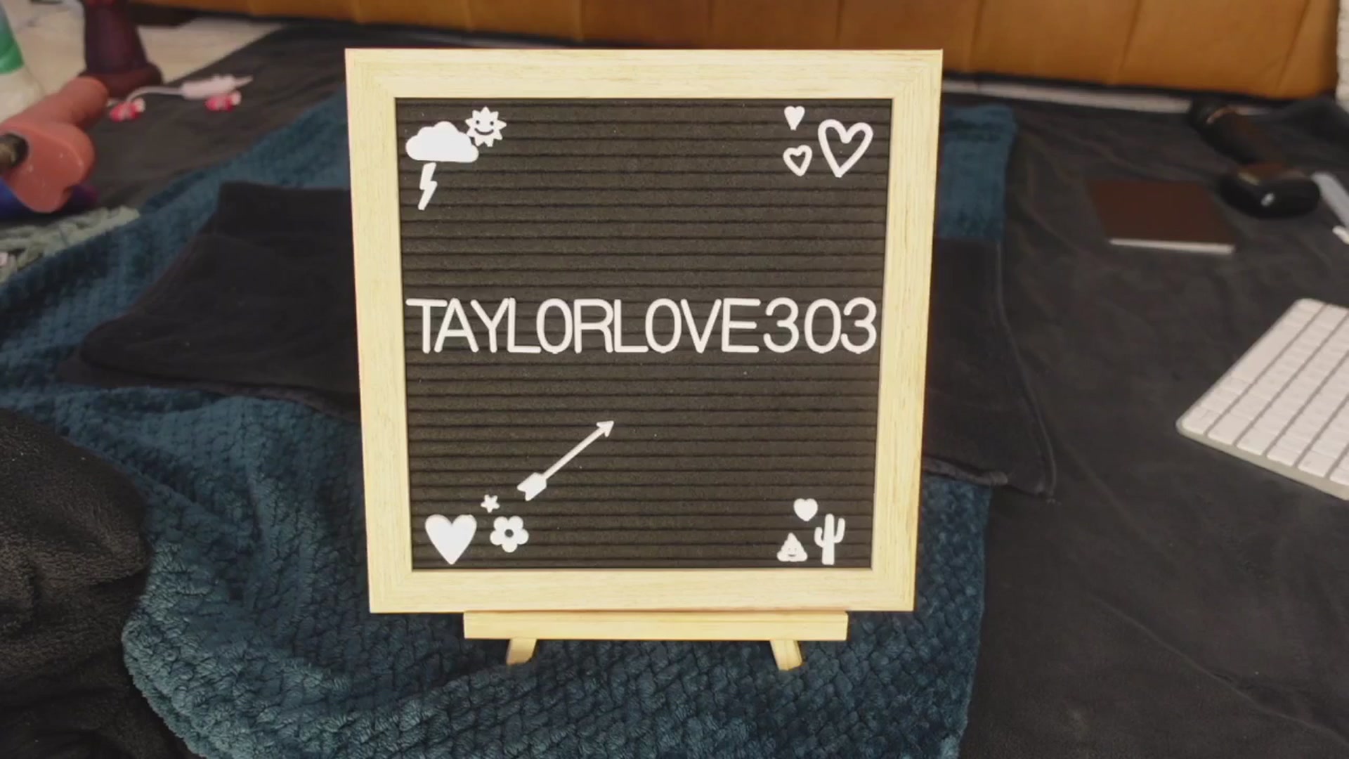 Gallery image thumbnail from TaylorLove303's myfreecams stream on, 08/05/2025, 15:02 image 15 of 20