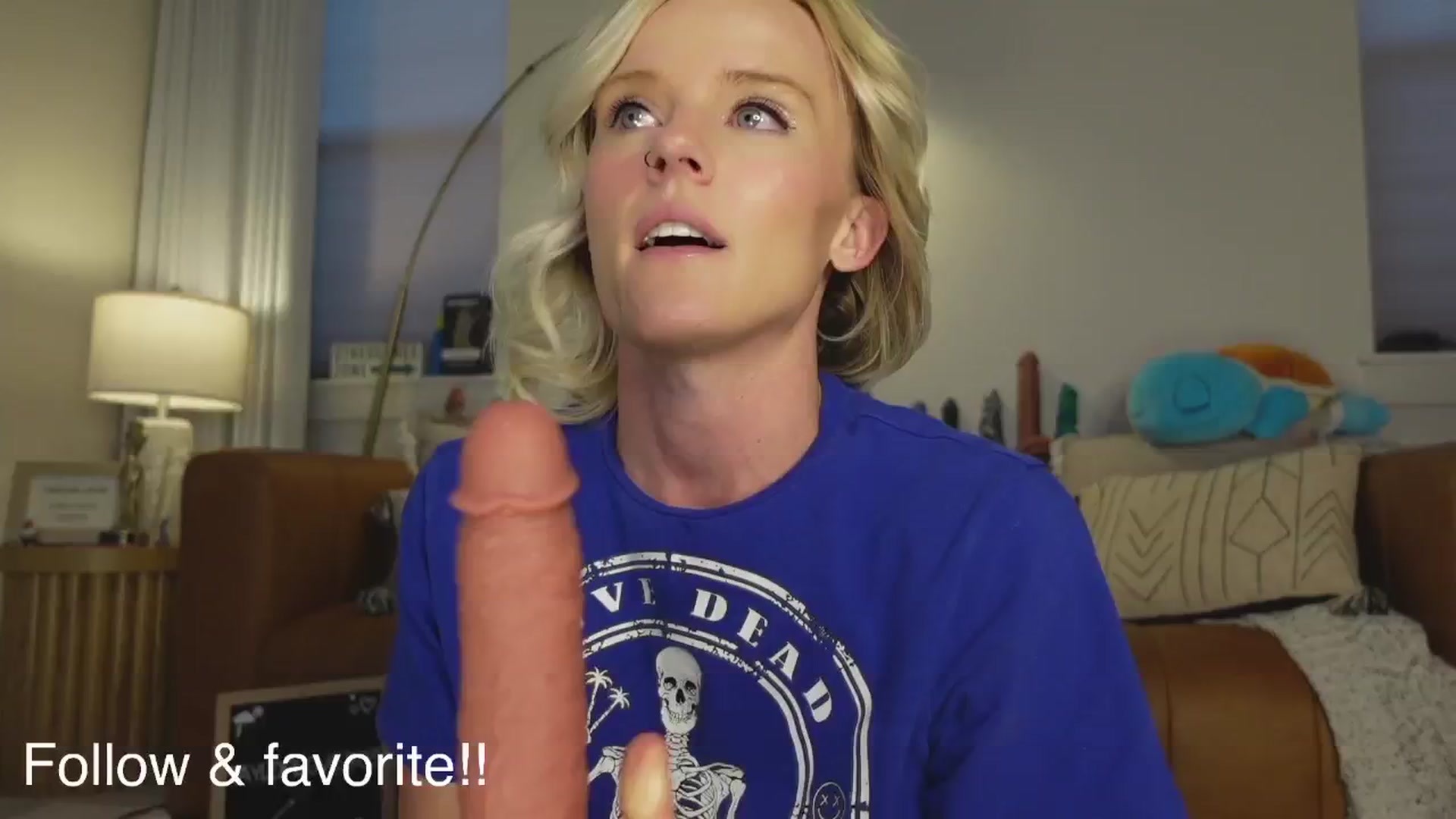 Gallery image thumbnail from TaylorLove303's myfreecams stream on, 08/21/2025, 14:39 image 10 of 20