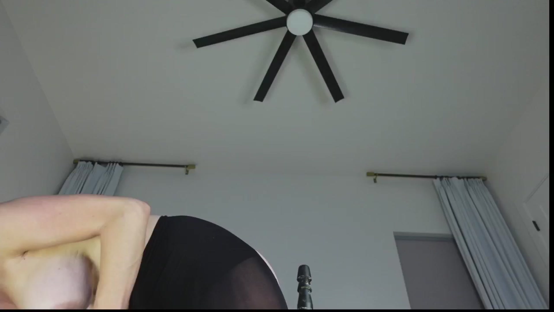 Gallery image thumbnail from TaylorLove303's myfreecams stream on, 11/19/2025, 15:17 image 9 of 20