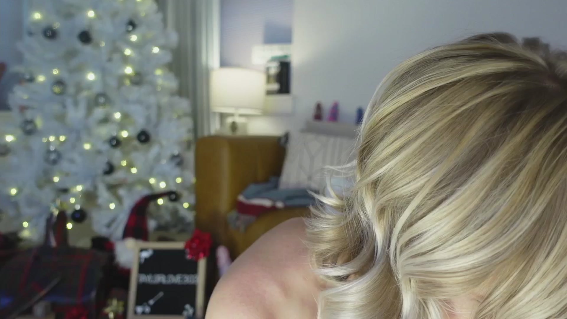 Gallery image thumbnail from TaylorLove303's myfreecams stream on, 12/23/2025, 16:25 image 14 of 20