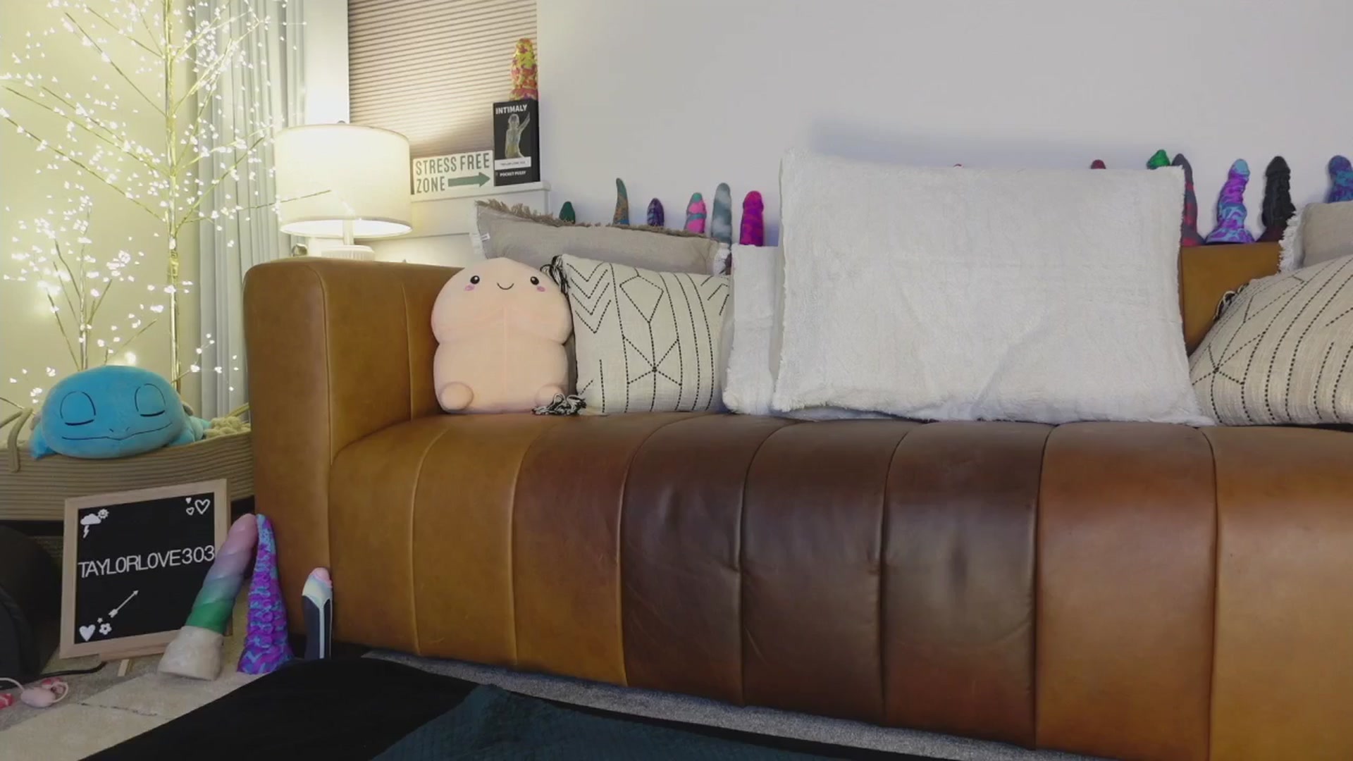 Gallery image thumbnail from TaylorLove303's myfreecams stream on, 04/01/2026, 14:51 image 7 of 20