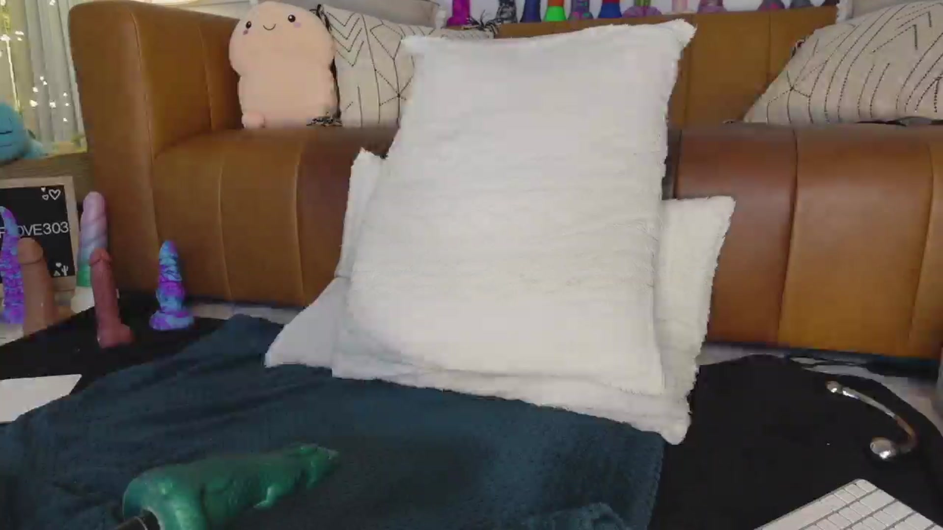 Gallery image thumbnail from TaylorLove303's myfreecams stream on, 04/02/2026, 15:05 image 4 of 20