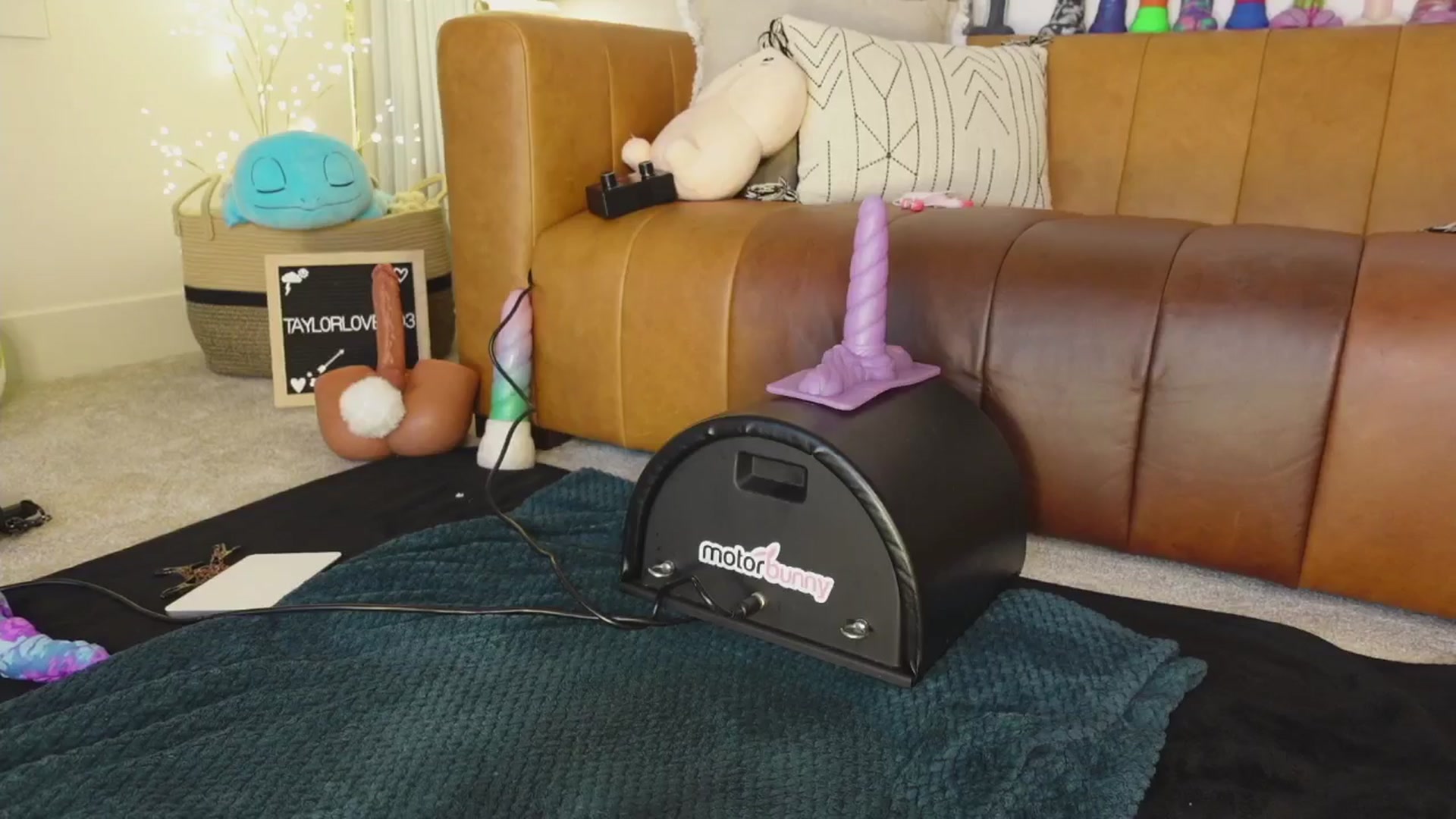 Gallery image thumbnail from TaylorLove303's myfreecams stream on, 04/04/2026, 12:28 image 19 of 20