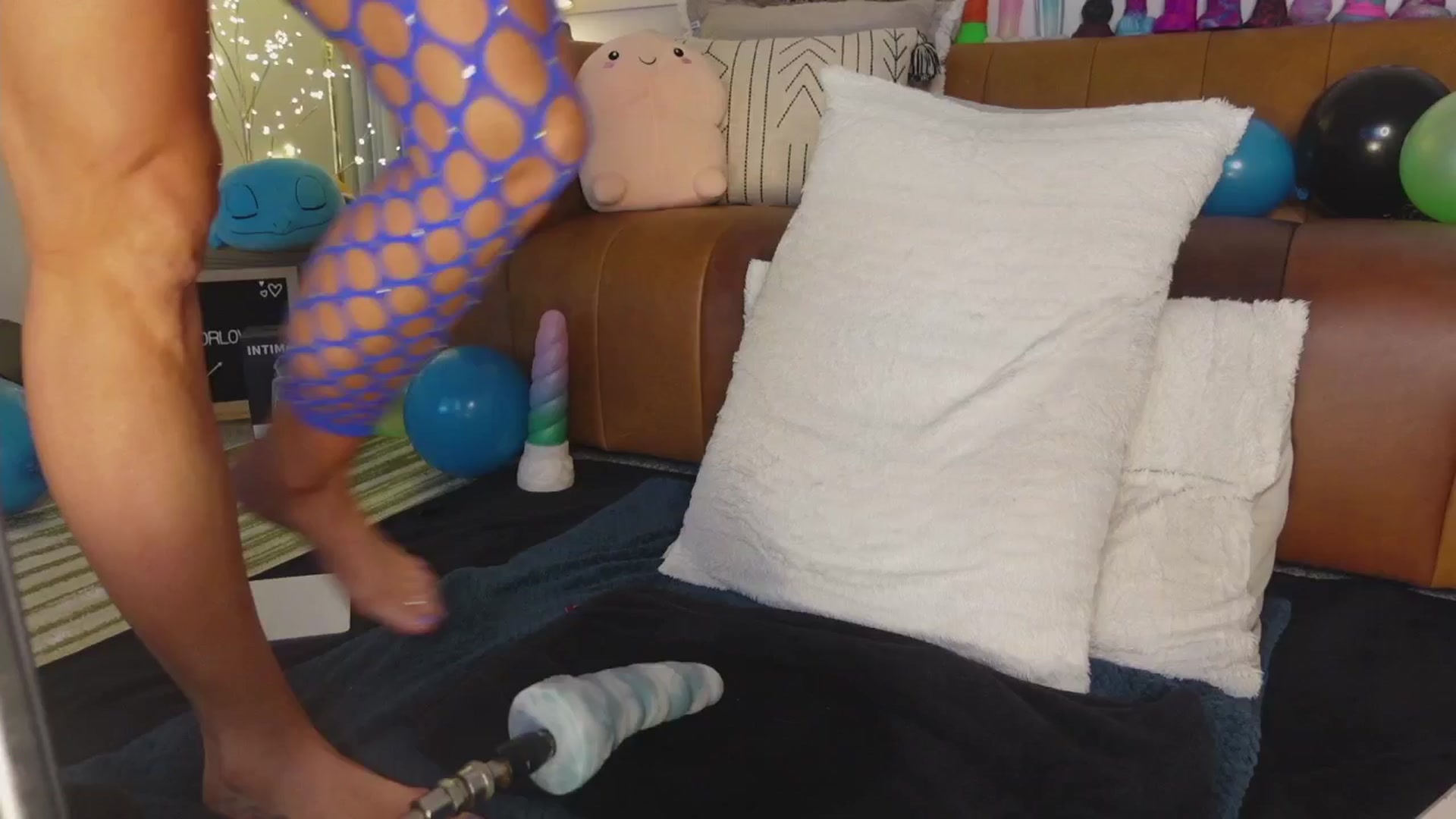 Gallery image thumbnail from TaylorLove303's myfreecams stream on, 04/24/2026, 15:16 image 4 of 20