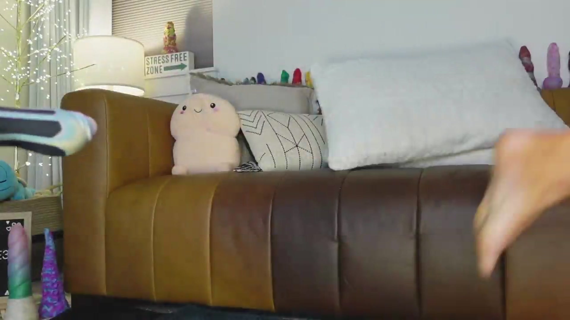 Gallery image thumbnail from TaylorLove303's myfreecams stream on, 05/06/2026, 10:56 image 17 of 20