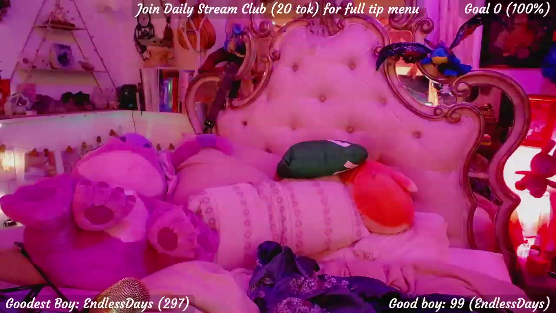 Gallery image thumbnail from TaylorVaughan's myfreecams stream on, 02/03/2023, 04:06 image 14 of 20
