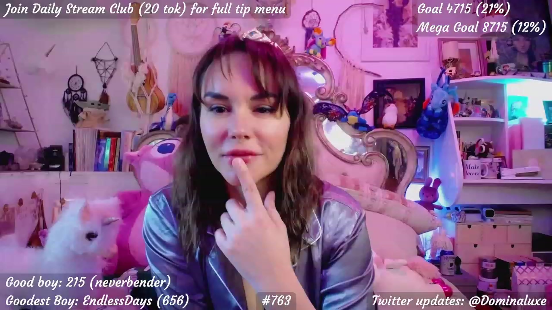Gallery image thumbnail from TaylorVaughan's myfreecams stream on, 04/01/2023, 17:57 image 16 of 20