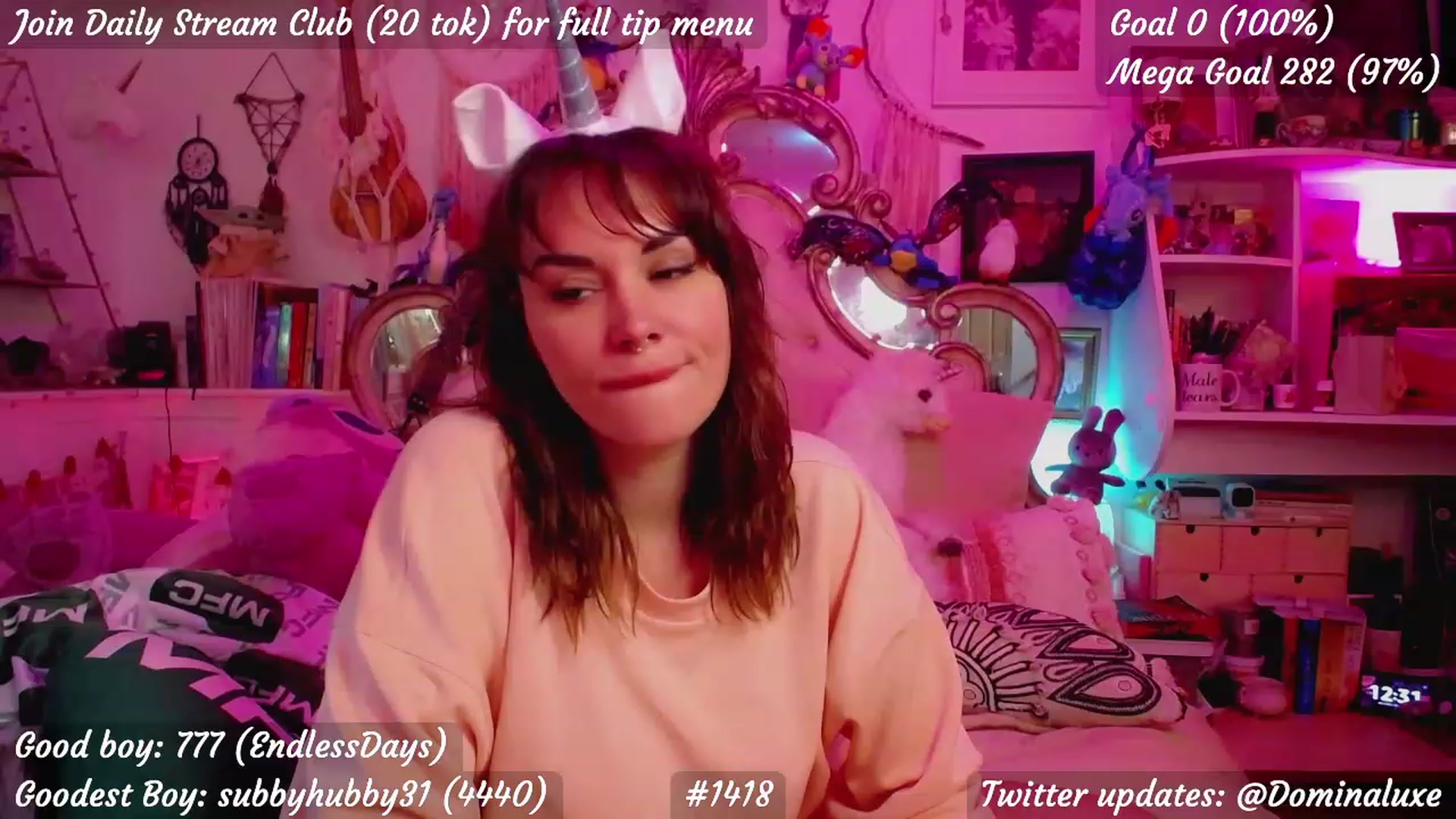 Gallery image thumbnail from TaylorVaughan's myfreecams stream on, 04/15/2023, 20:41 image 12 of 20