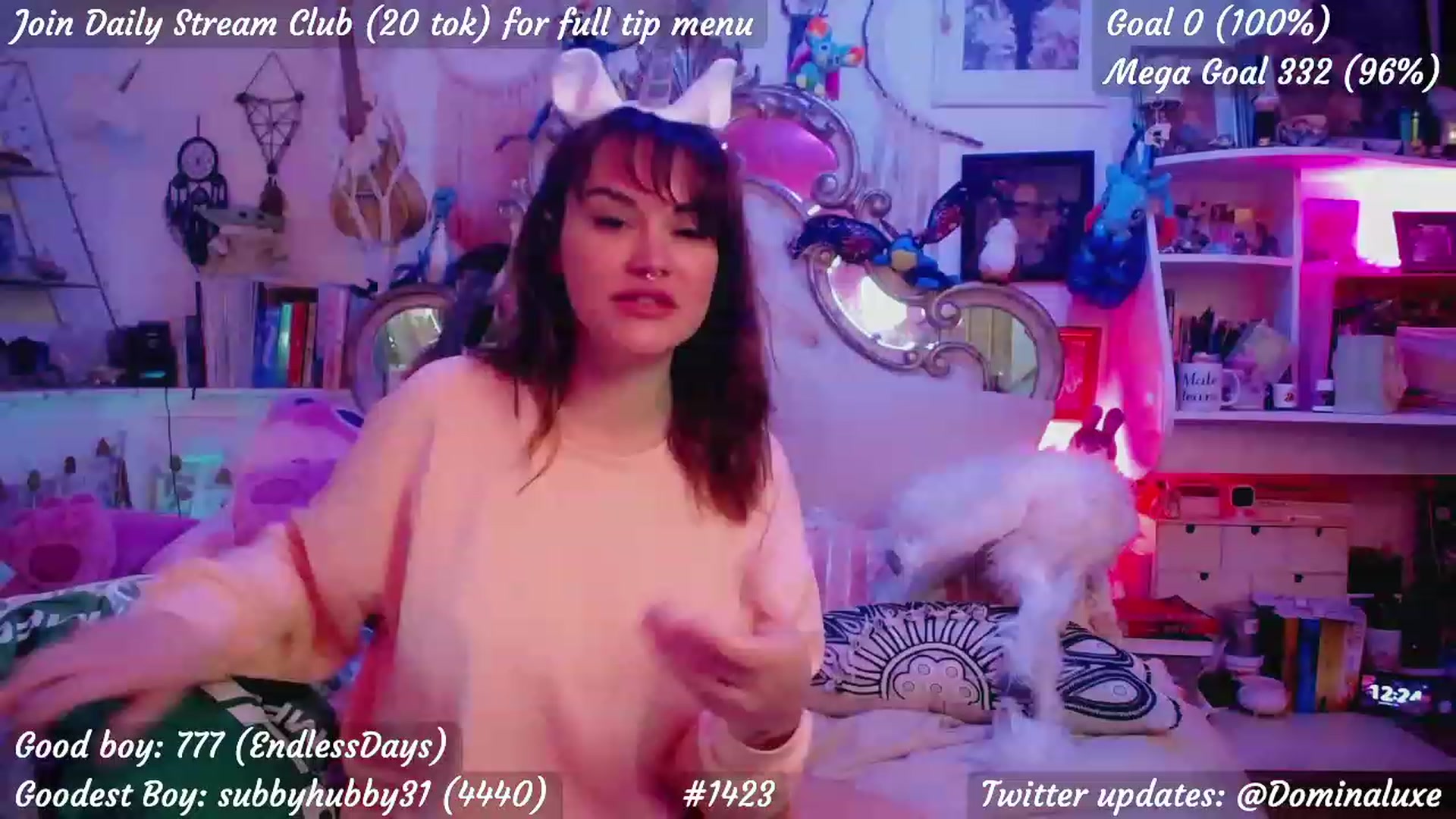 Gallery image thumbnail from TaylorVaughan's myfreecams stream on, 04/15/2023, 20:41 image 11 of 20