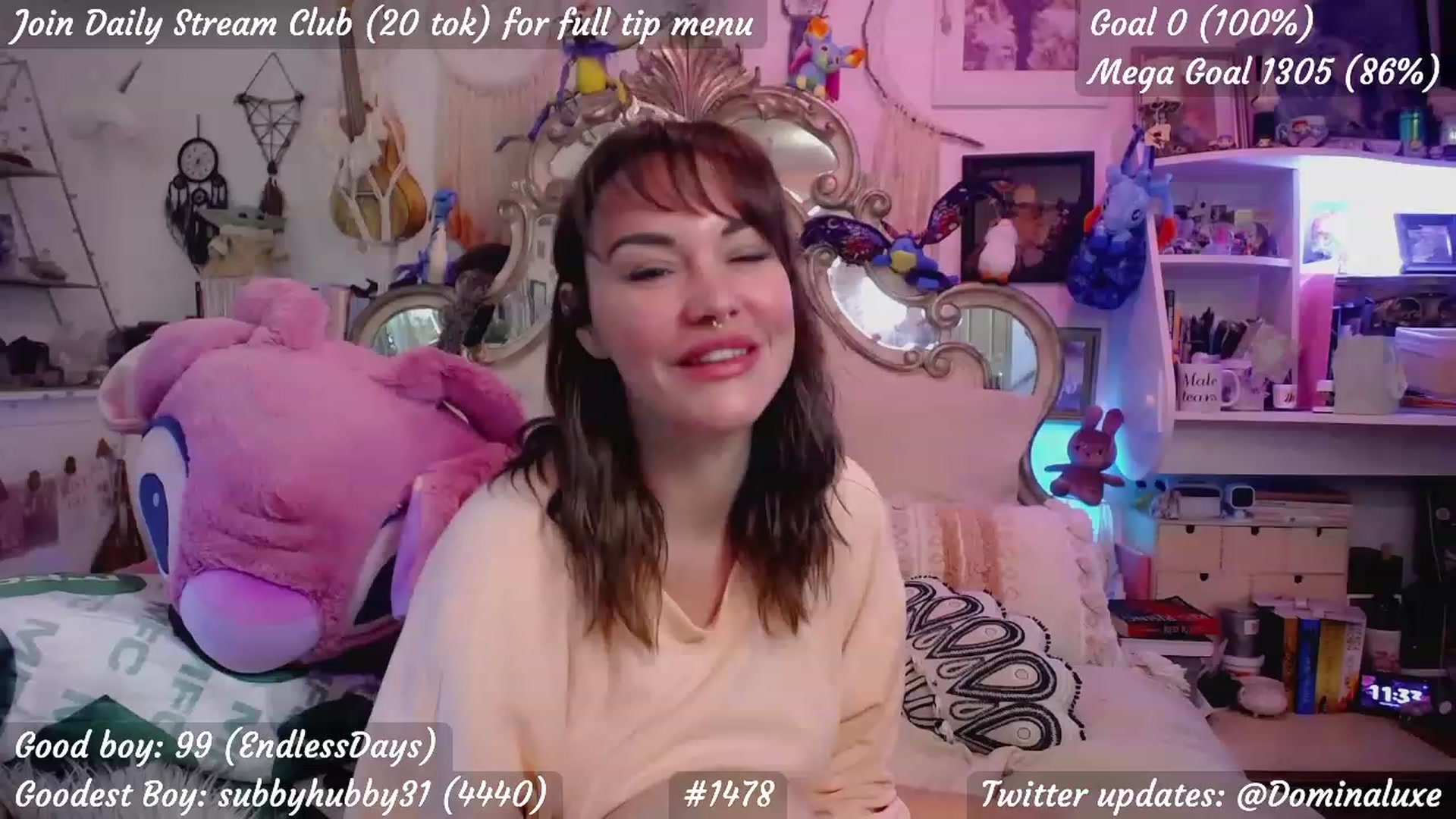 Gallery image thumbnail from TaylorVaughan's myfreecams stream on, 04/15/2023, 20:41 image 4 of 20