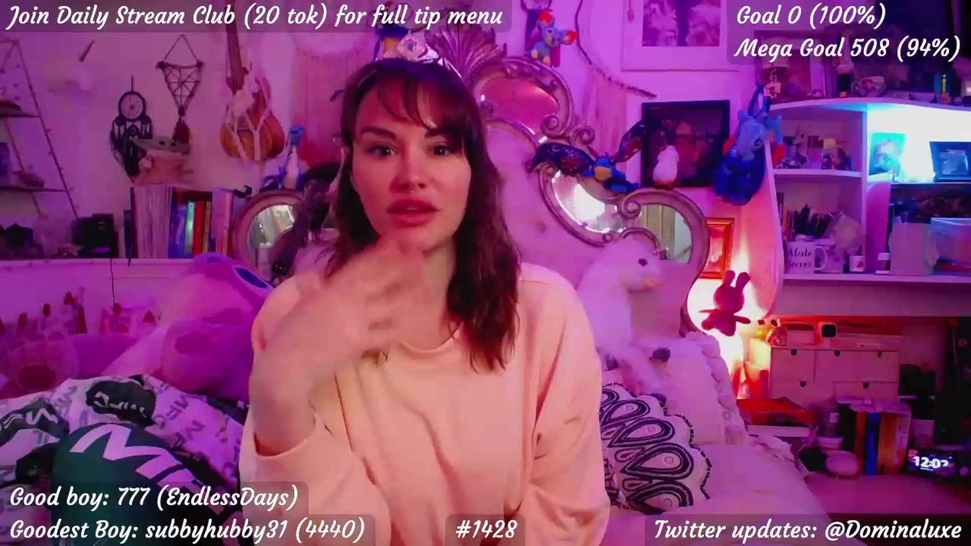 Gallery image thumbnail from TaylorVaughan's myfreecams stream on, 04/15/2023, 20:41 image 8 of 20