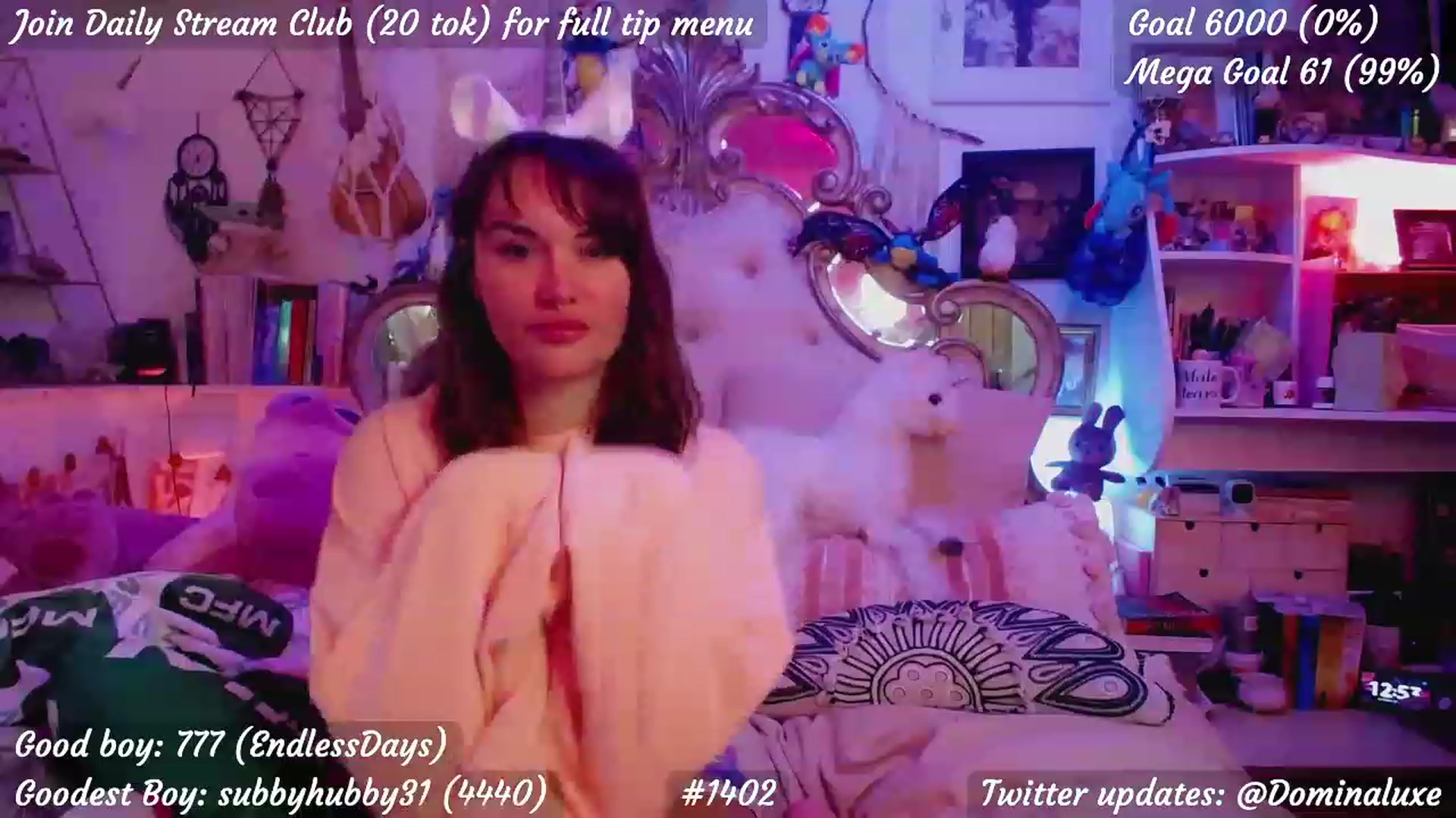 Gallery image thumbnail from TaylorVaughan's myfreecams stream on, 04/15/2023, 20:41 image 15 of 20