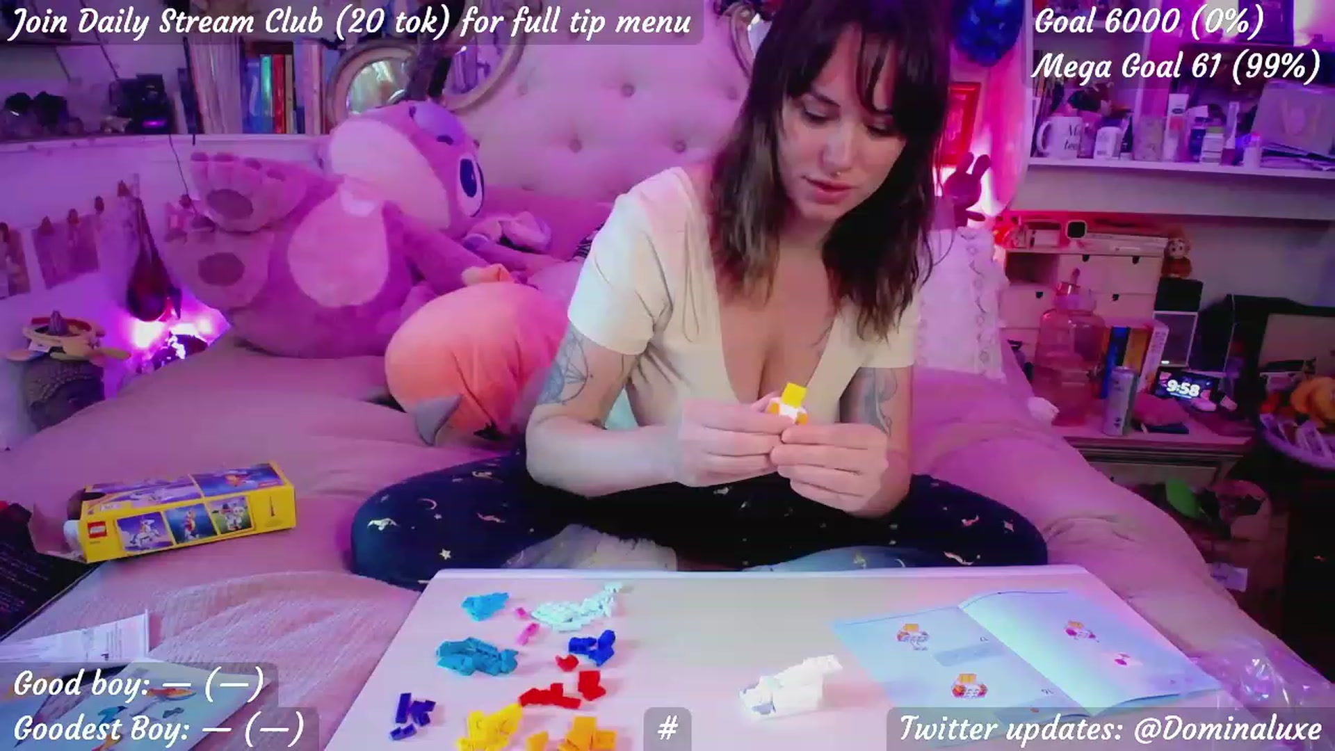 Gallery image thumbnail from TaylorVaughan's myfreecams stream on, 05/06/2023, 17:18 image 1 of 20