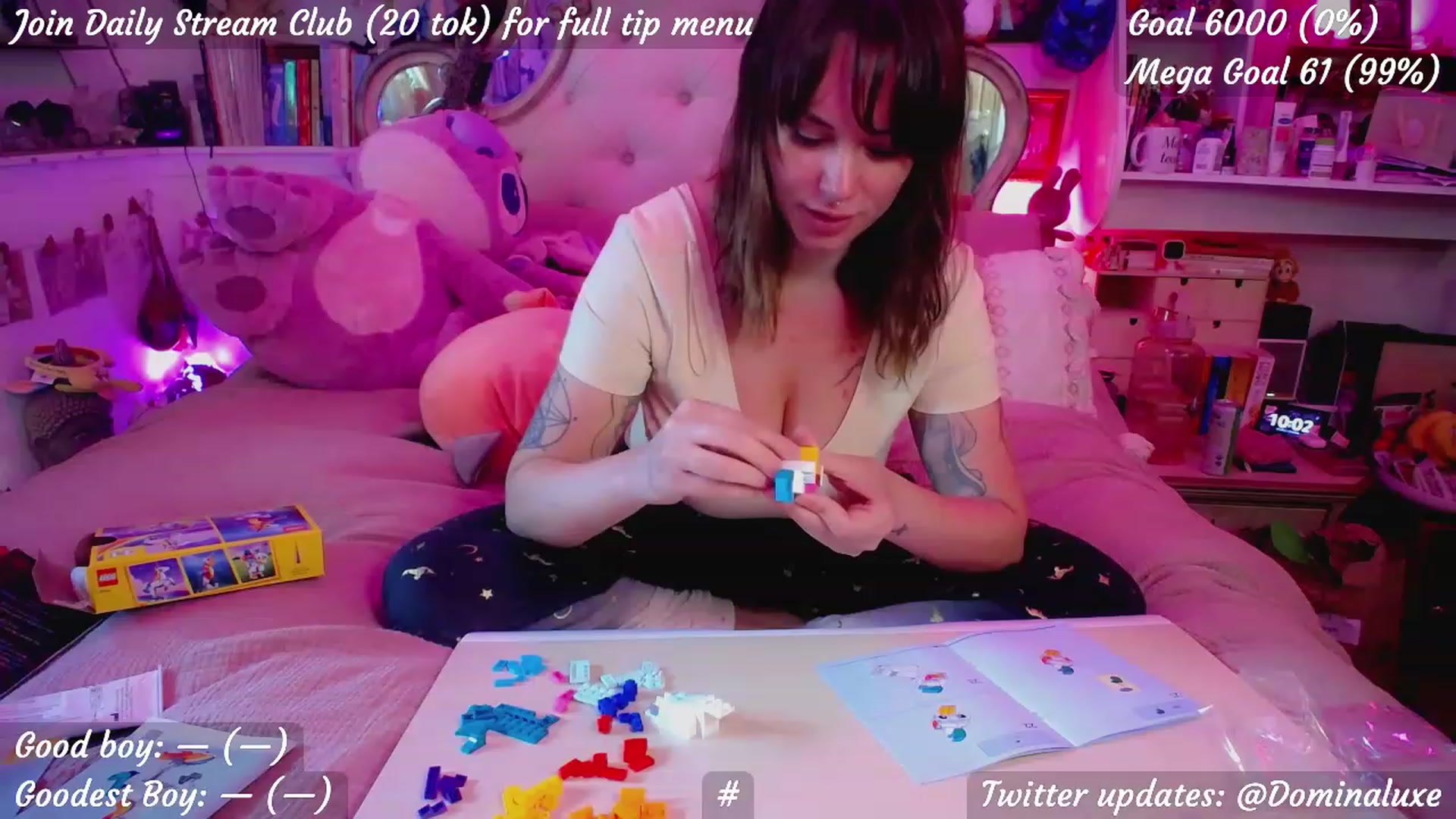 Gallery image thumbnail from TaylorVaughan's myfreecams stream on, 05/06/2023, 17:18 image 5 of 20