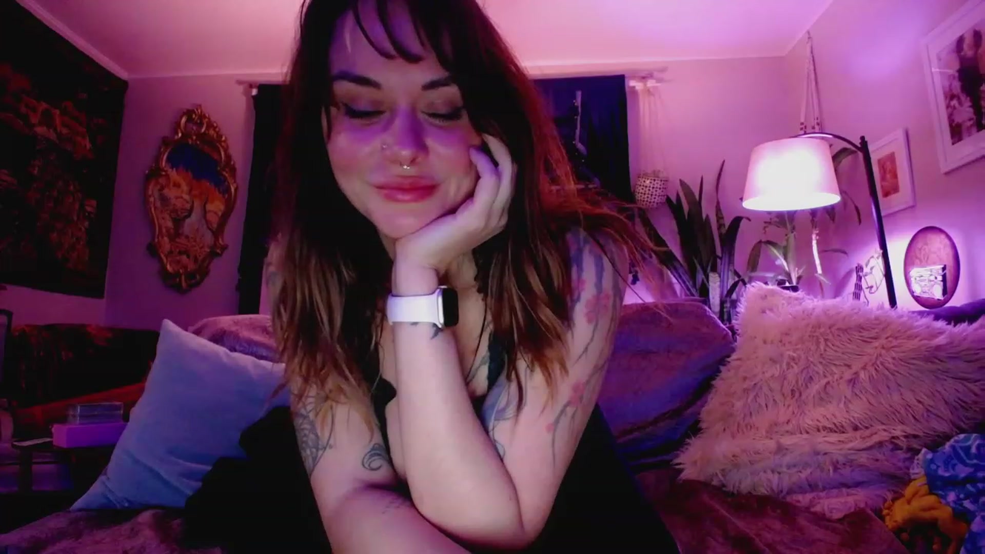 Gallery image thumbnail from TaylorVaughan's myfreecams stream on, 11/19/2023, 05:20 image 20 of 20
