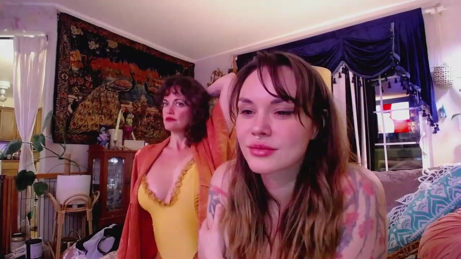 Gallery image thumbnail from TaylorVaughan's myfreecams stream on, 01/12/2024, 05:02 image 2 of 20