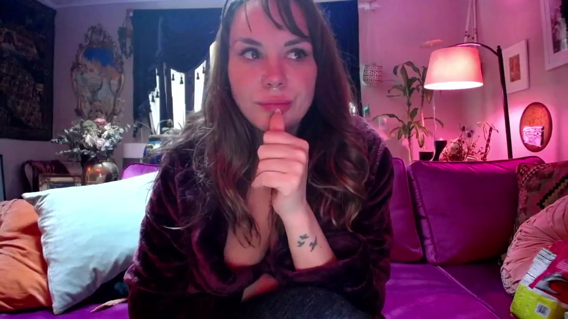 Gallery image thumbnail from TaylorVaughan's myfreecams stream on, 01/29/2024, 21:30 image 14 of 20