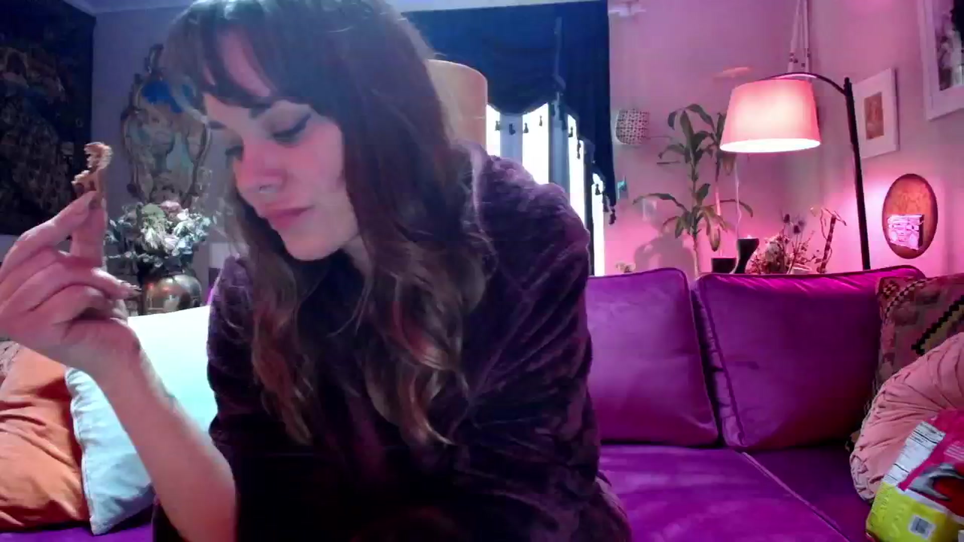 Gallery image thumbnail from TaylorVaughan's myfreecams stream on, 01/29/2024, 21:30 image 5 of 20