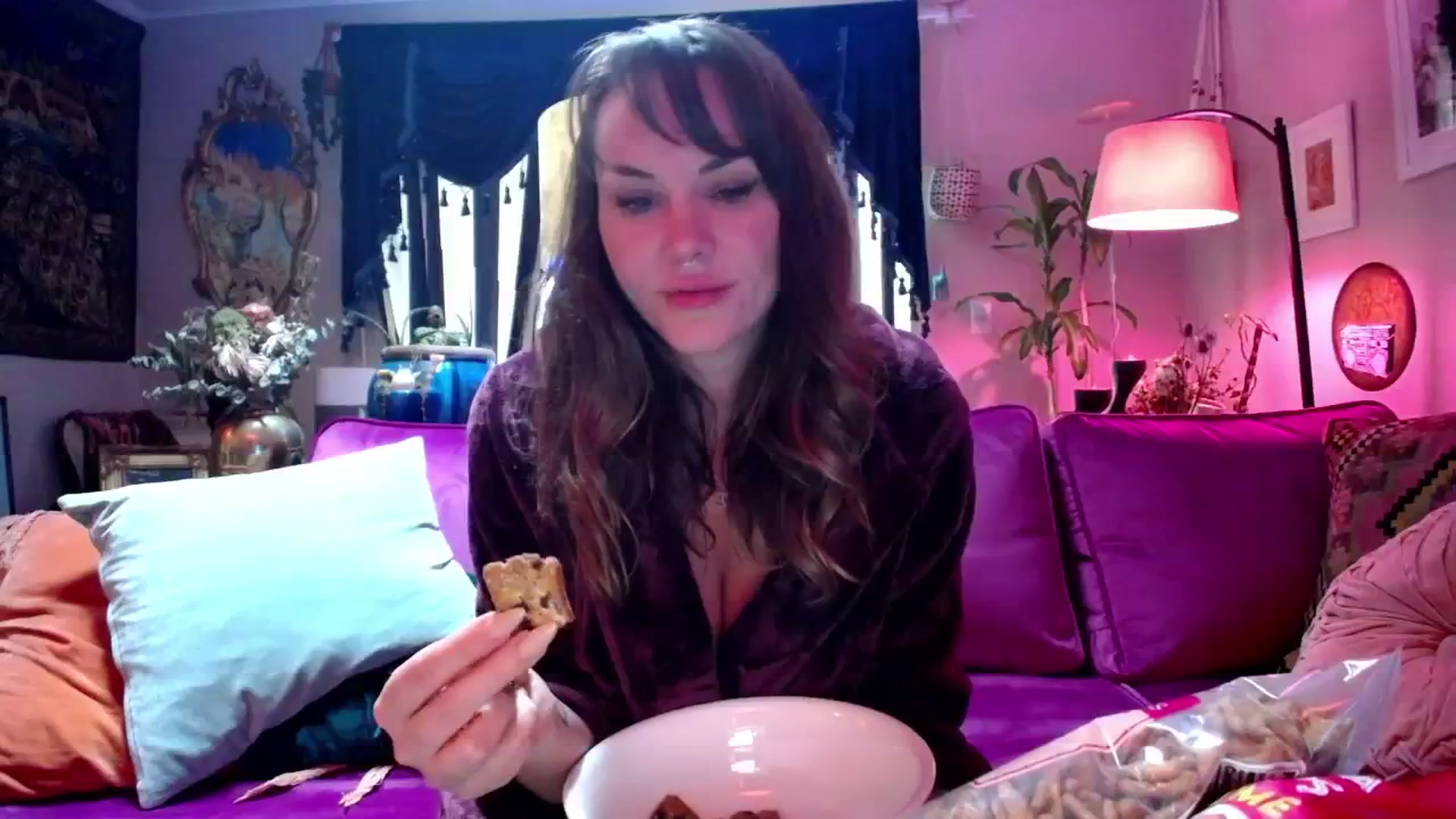 Gallery image thumbnail from TaylorVaughan's myfreecams stream on, 01/29/2024, 21:30 image 1 of 20