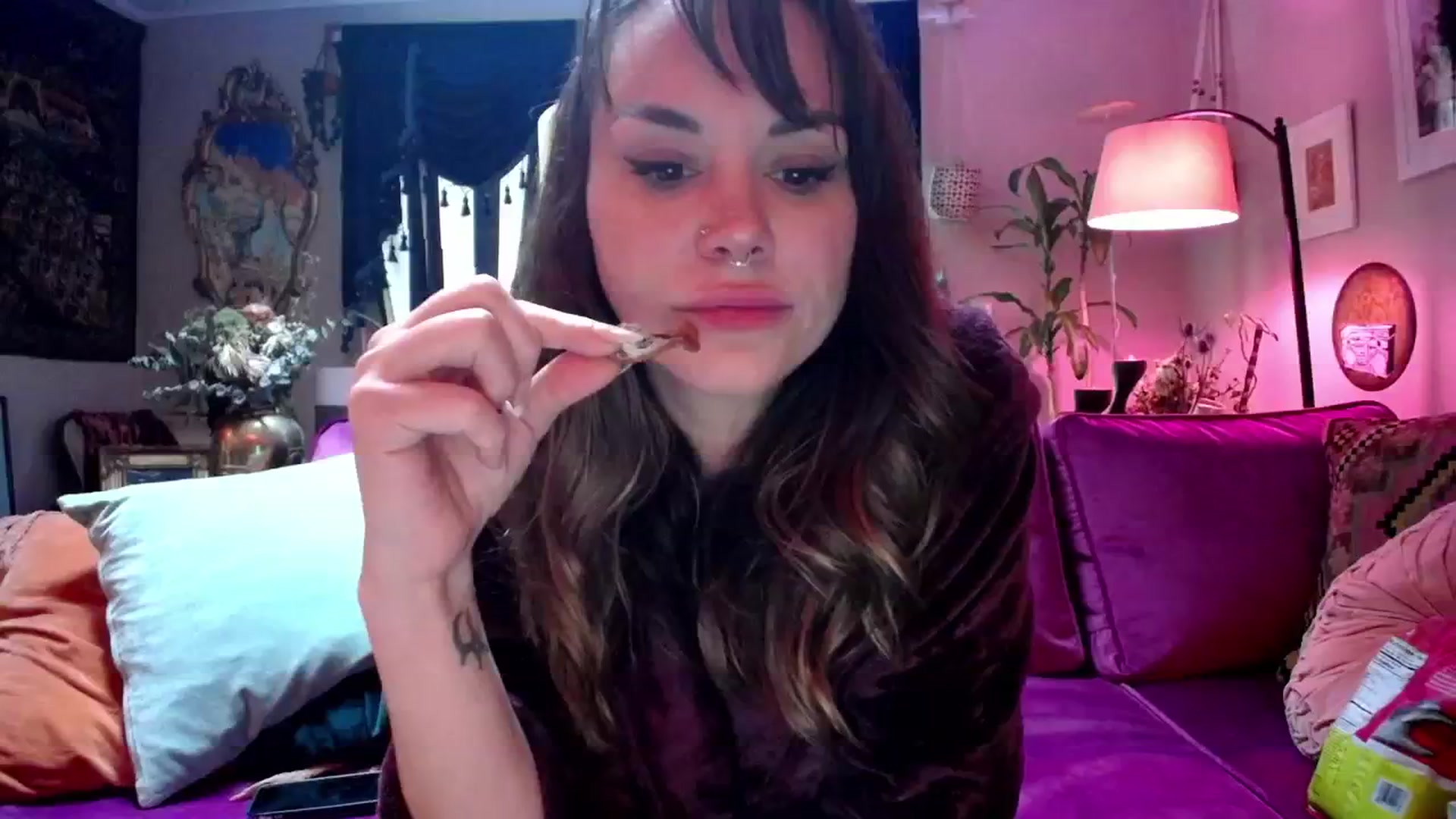 Gallery image thumbnail from TaylorVaughan's myfreecams stream on, 01/29/2024, 21:30 image 4 of 20