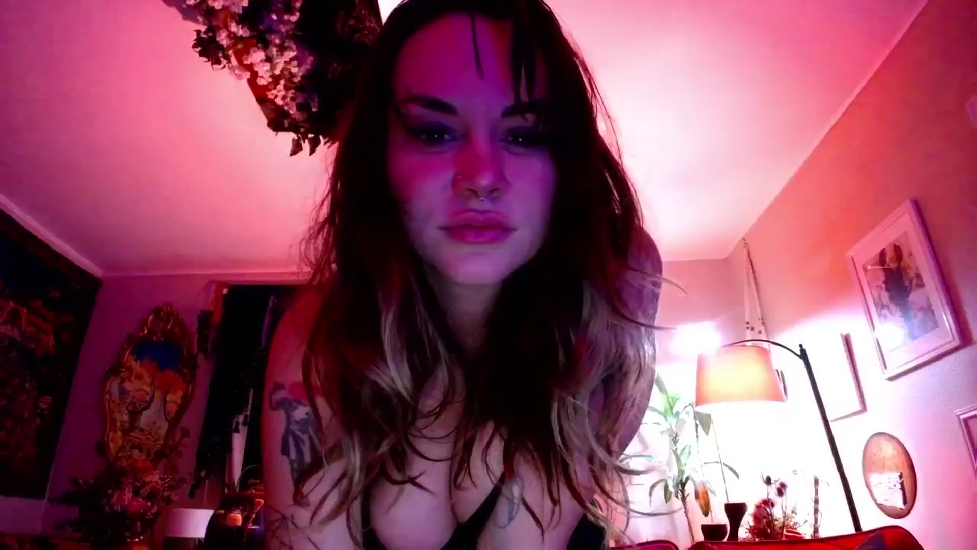 Gallery image thumbnail from TaylorVaughan's myfreecams stream on, 01/31/2024, 07:36 image 6 of 20