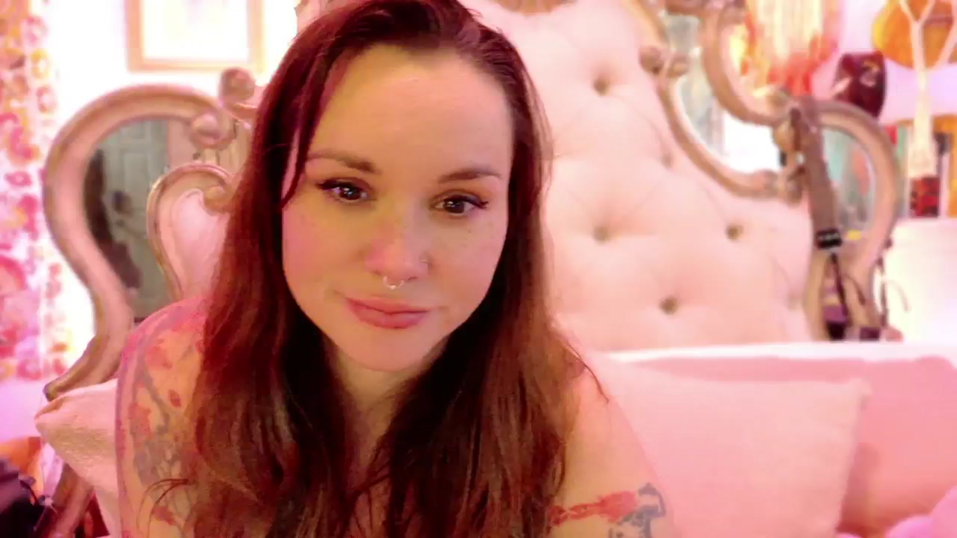 Gallery image thumbnail from TaylorVaughan's myfreecams stream on, 10/02/2024, 20:05 image 1 of 20