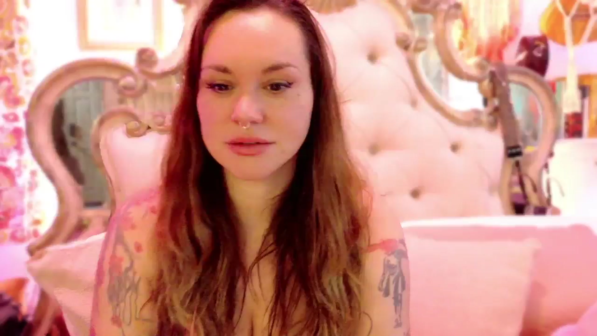 Gallery image thumbnail from TaylorVaughan's myfreecams stream on, 10/02/2024, 20:05 image 2 of 20