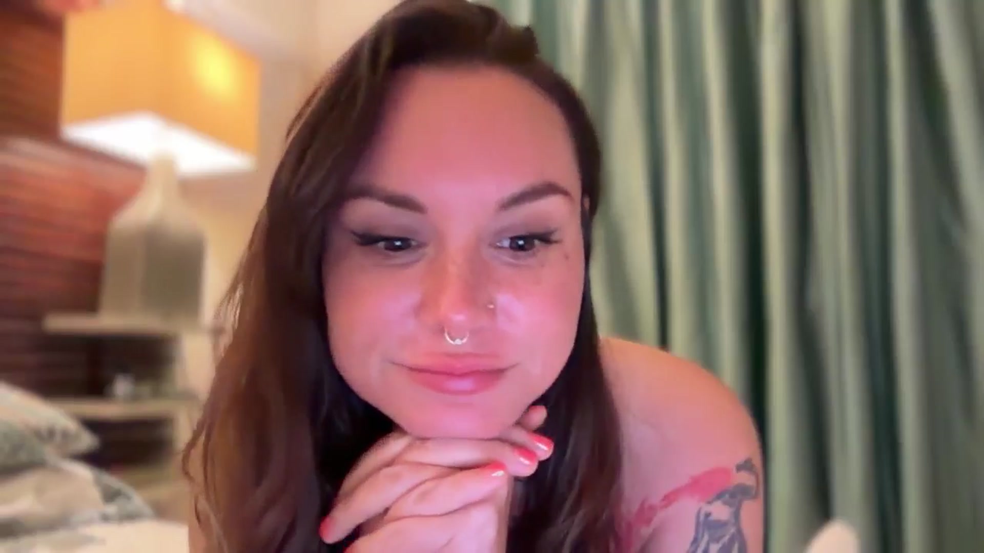 Gallery image thumbnail from TaylorVaughan's myfreecams stream on, 12/10/2024, 24:04 image 18 of 20