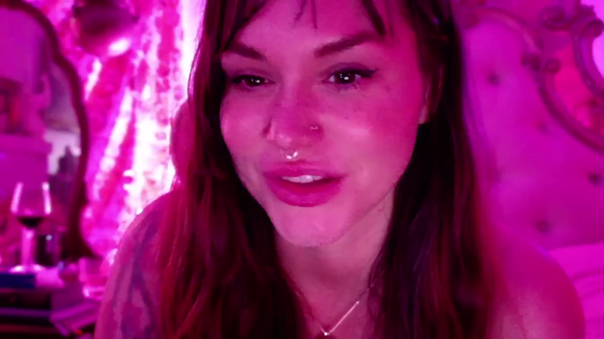 Gallery image thumbnail from TaylorVaughan's myfreecams stream on, 03/17/2025, 03:42 image 16 of 20